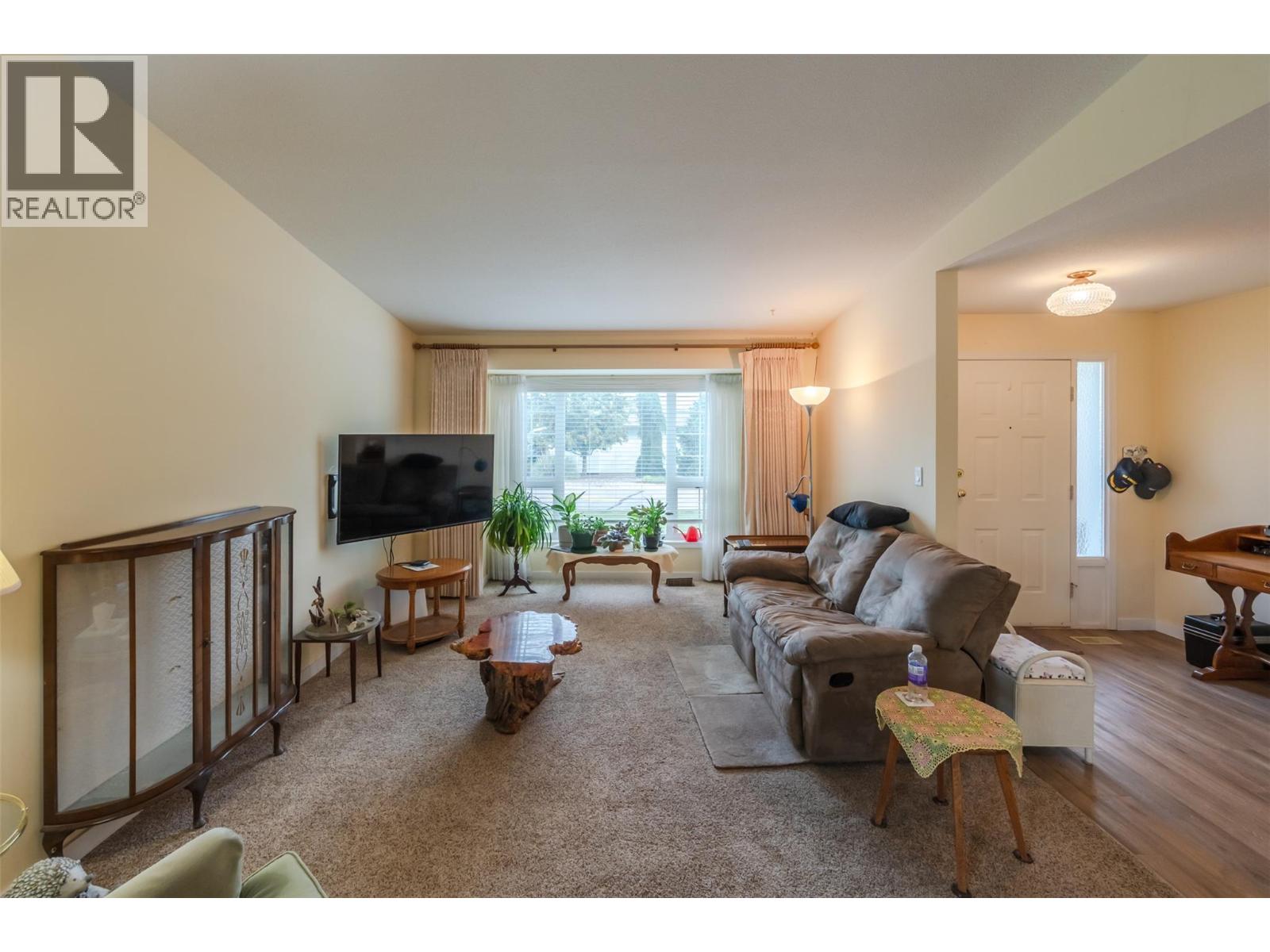 3400 Wilson Street Unit# 109, Penticton, British Columbia  V2A 8A3 - Photo 3 - 10379380