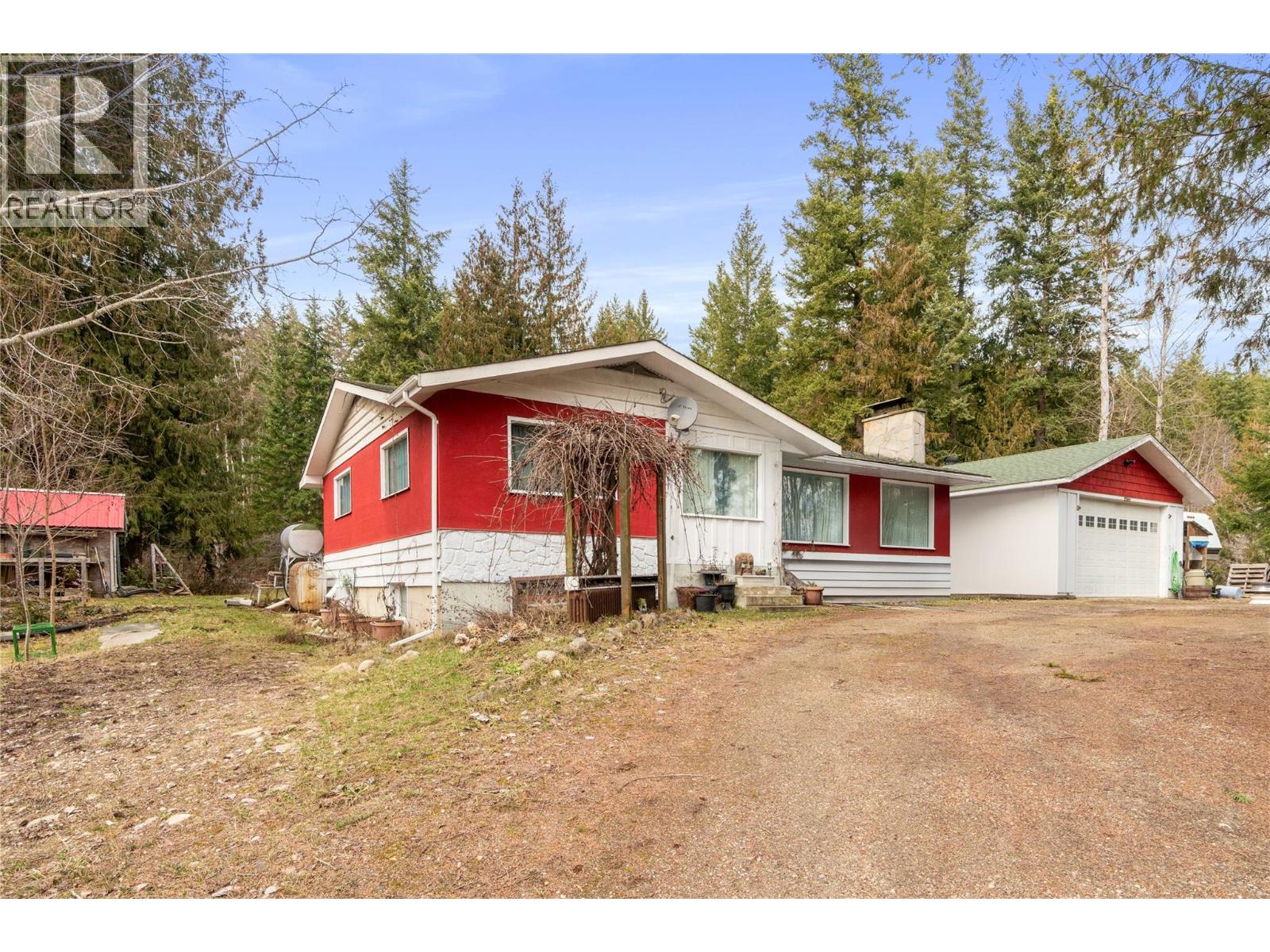 4841 5 Avenue Sw, Salmon Arm, British Columbia  V1E 2Y9 - Photo 2 - 10378744