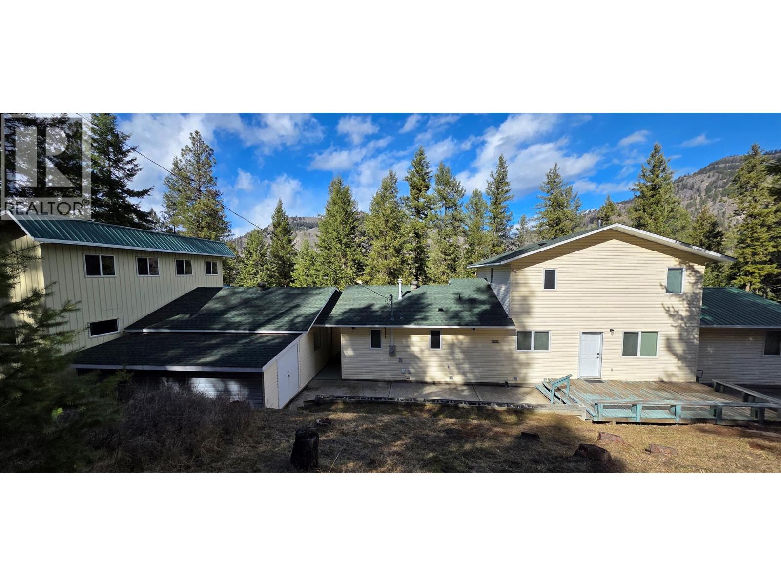 3400 Highway 3, Rock Creek, British Columbia  V0H 1Y0 - Photo 13 - 10379338