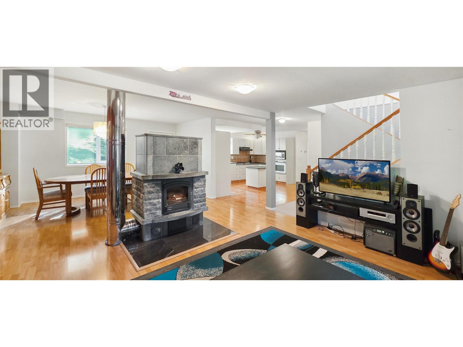 3400 Highway 3, Rock Creek, British Columbia  V0H 1Y0 - Photo 19 - 10379338