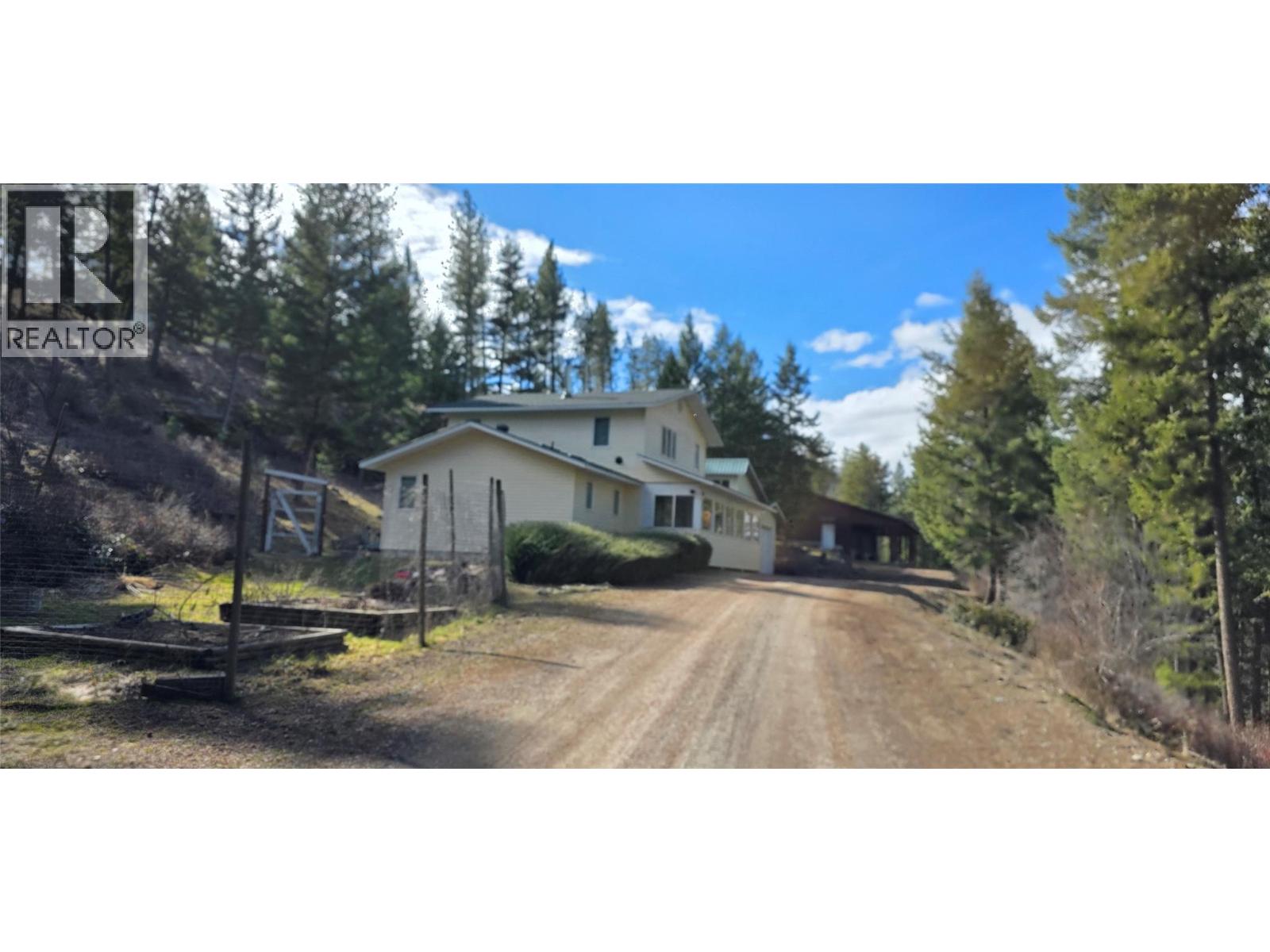 3400 Highway 3, Rock Creek, British Columbia  V0H 1Y0 - Photo 2 - 10379338