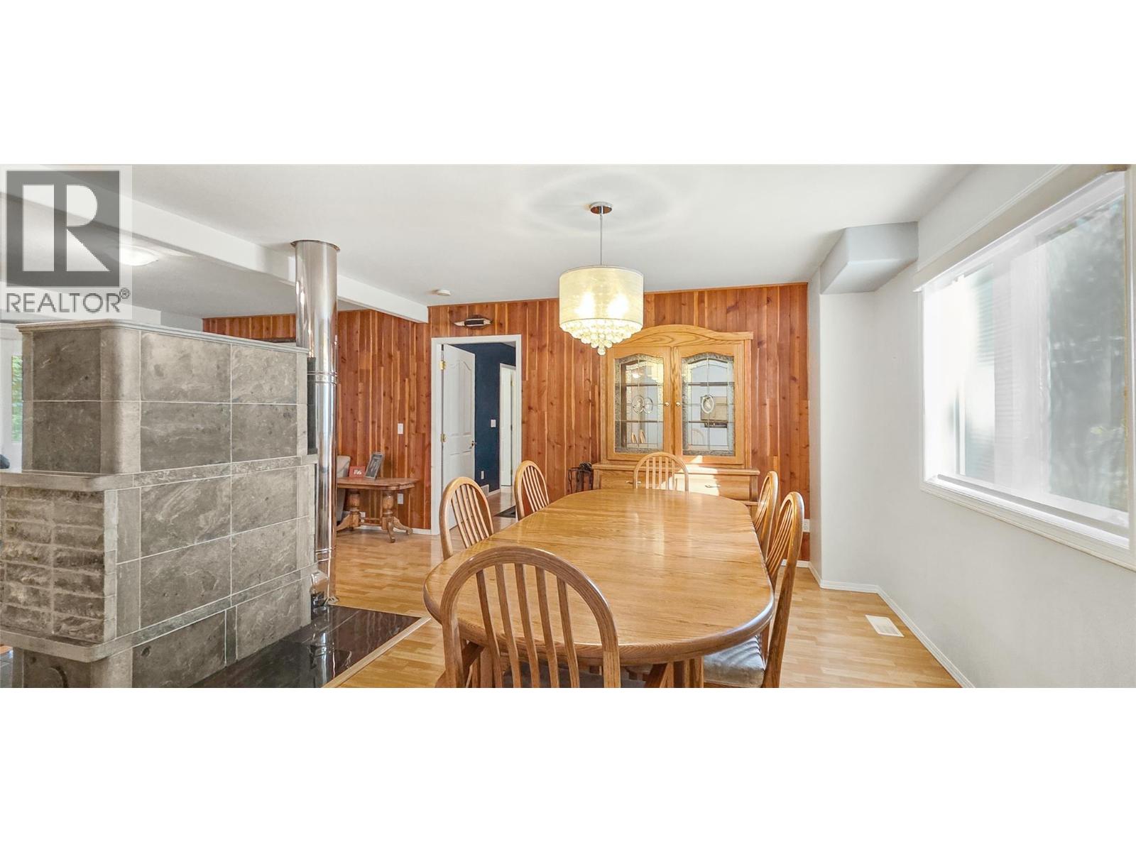 3400 Highway 3, Rock Creek, British Columbia  V0H 1Y0 - Photo 25 - 10379338