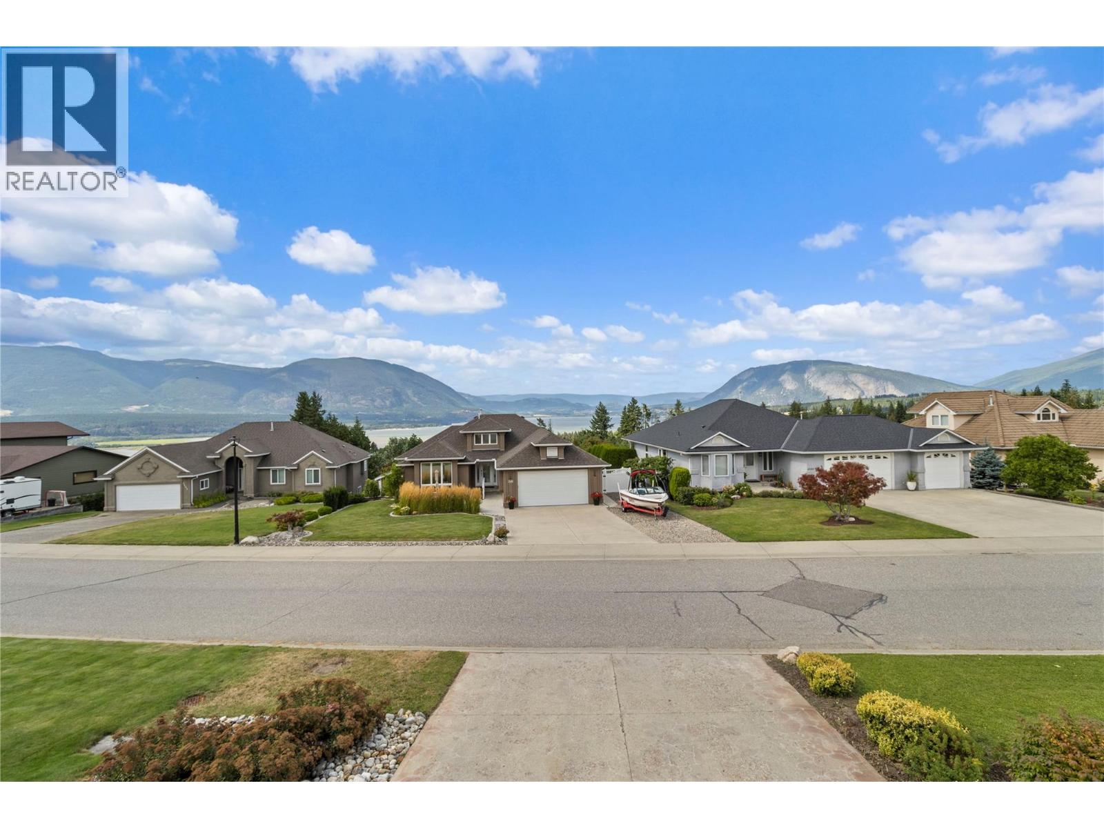 2500 4th Avenue Se, Salmon Arm, British Columbia  V1E 1K7 - Photo 23 - 10378531