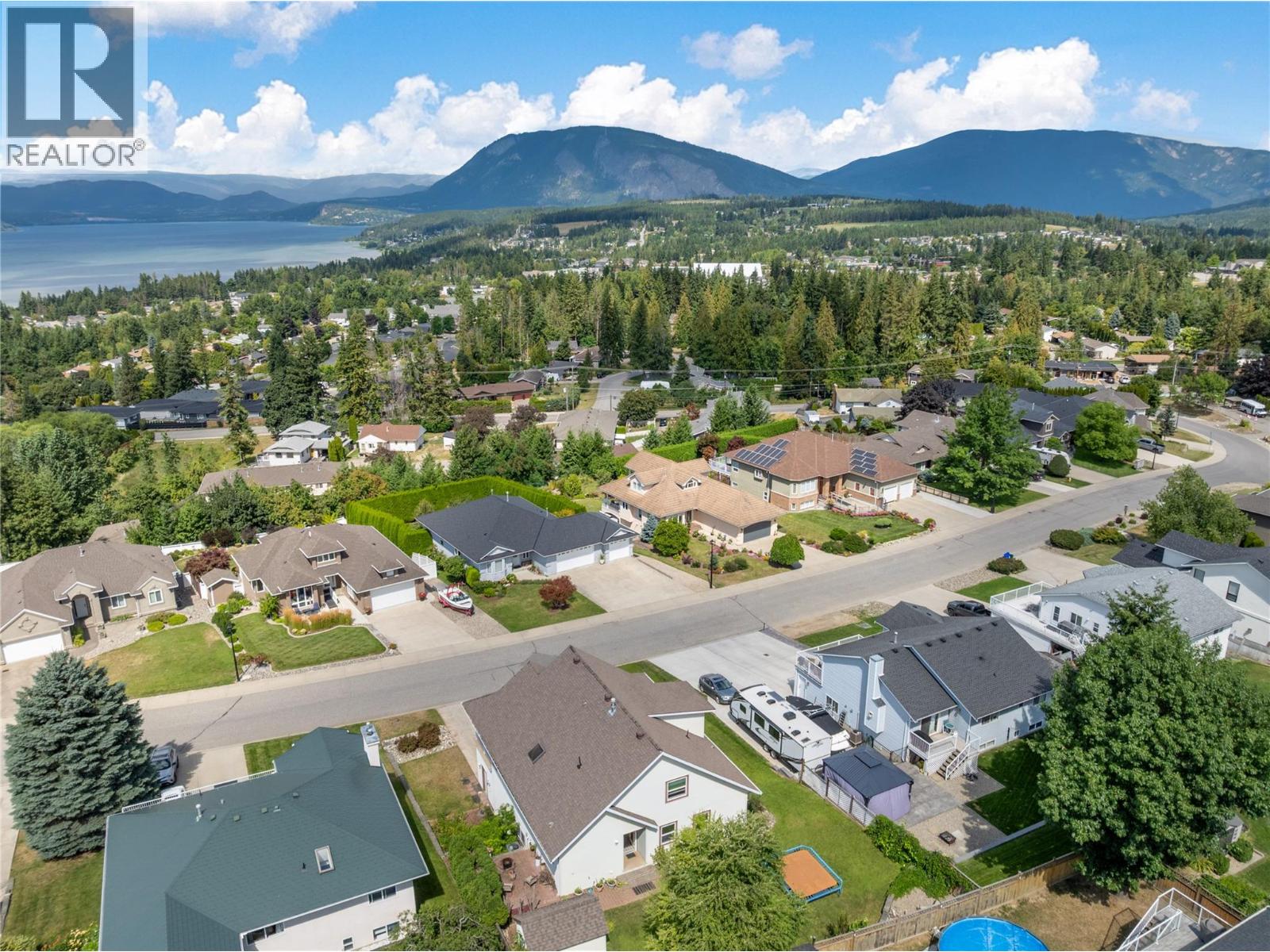 2500 4th Avenue Se, Salmon Arm, British Columbia  V1E 1K7 - Photo 70 - 10378531