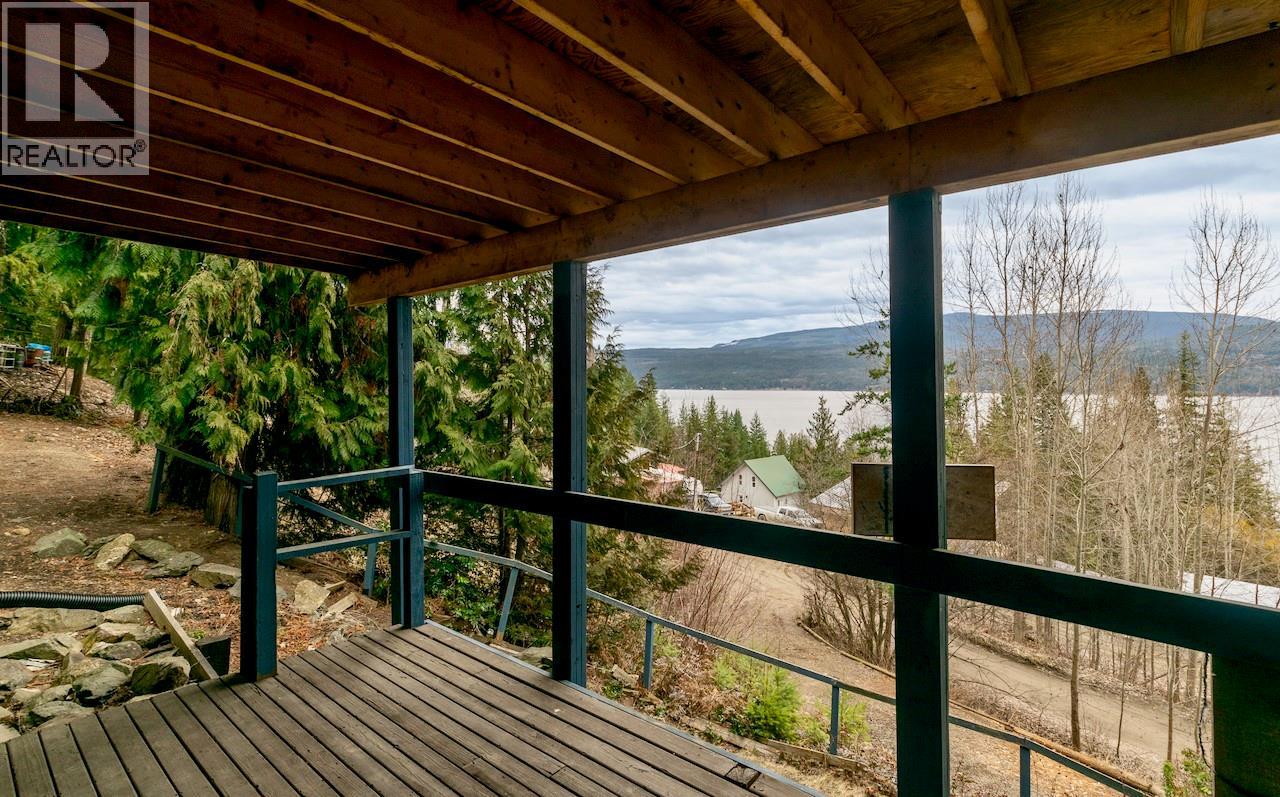 7547 Golden Spur Trail, Anglemont, British Columbia  V0E 1M8 - Photo 40 - 10376747