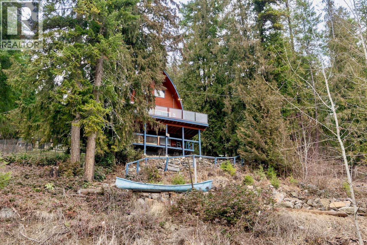 7547 Golden Spur Trail, Anglemont, British Columbia  V0E 1M8 - Photo 43 - 10376747