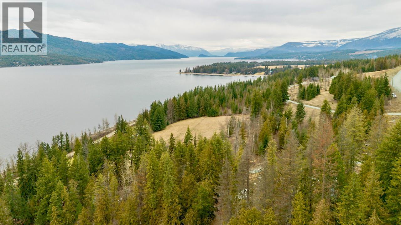 7547 Golden Spur Trail, Anglemont, British Columbia  V0E 1M8 - Photo 50 - 10376747