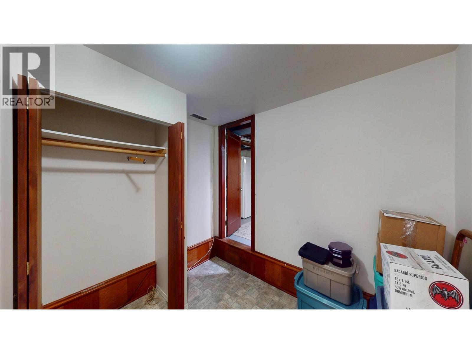 331 10th Avenue S, Cranbrook, British Columbia  V1C 2N5 - Photo 32 - 10378865