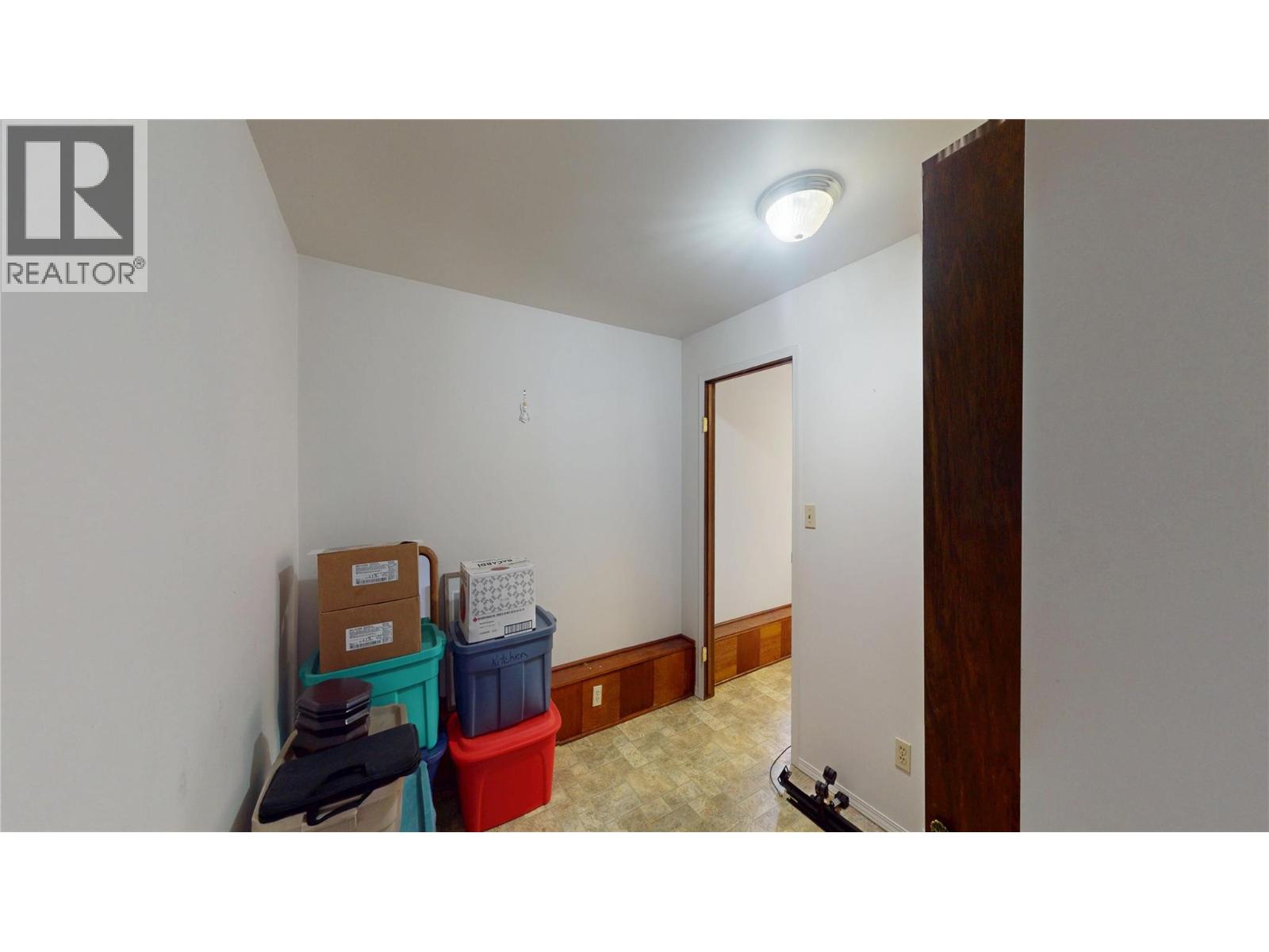 331 10th Avenue S, Cranbrook, British Columbia  V1C 2N5 - Photo 33 - 10378865