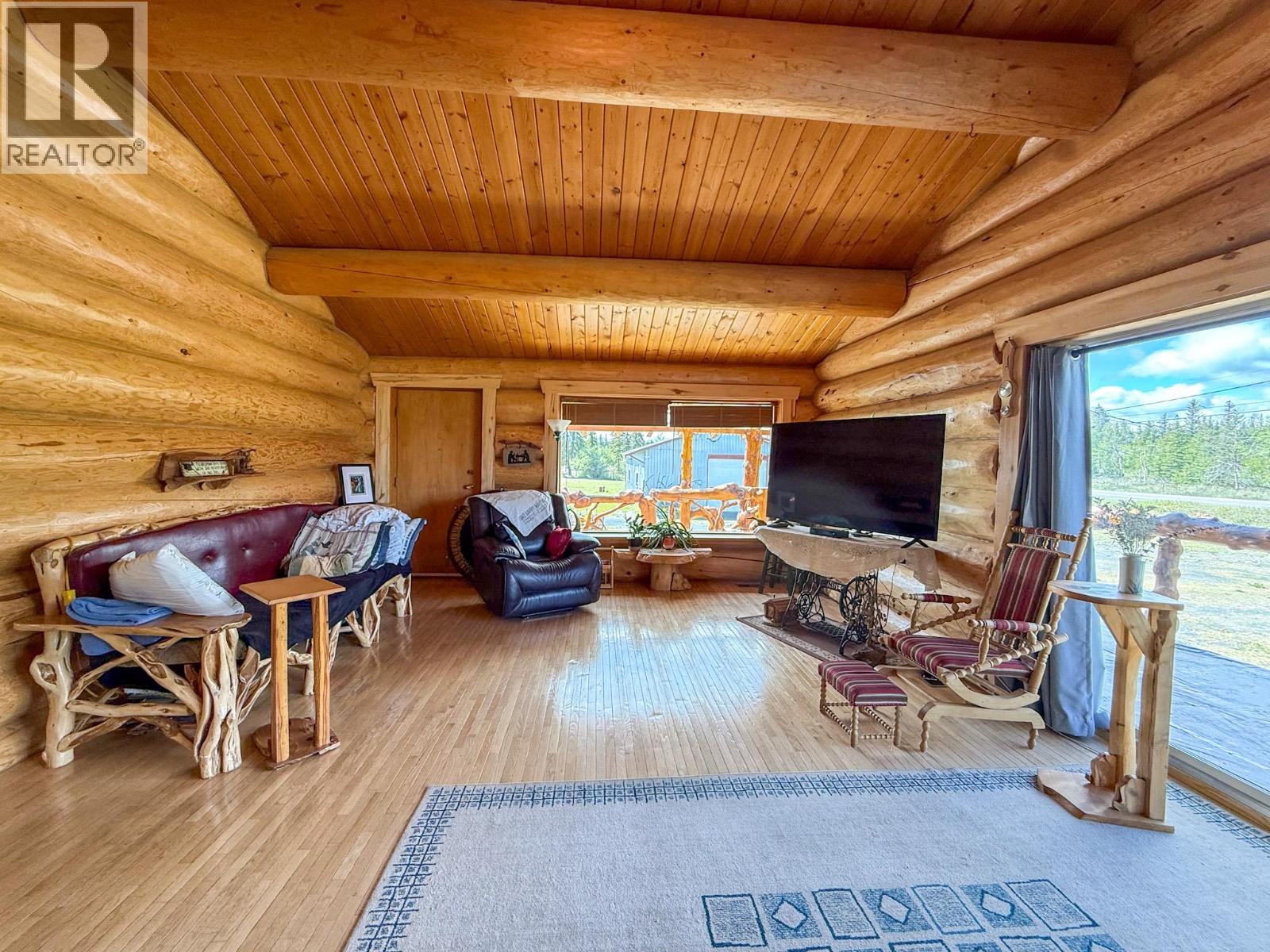 9736 97 Cariboo Highway, Clinton, British Columbia  V0K 1K0 - Photo 19 - 10379420