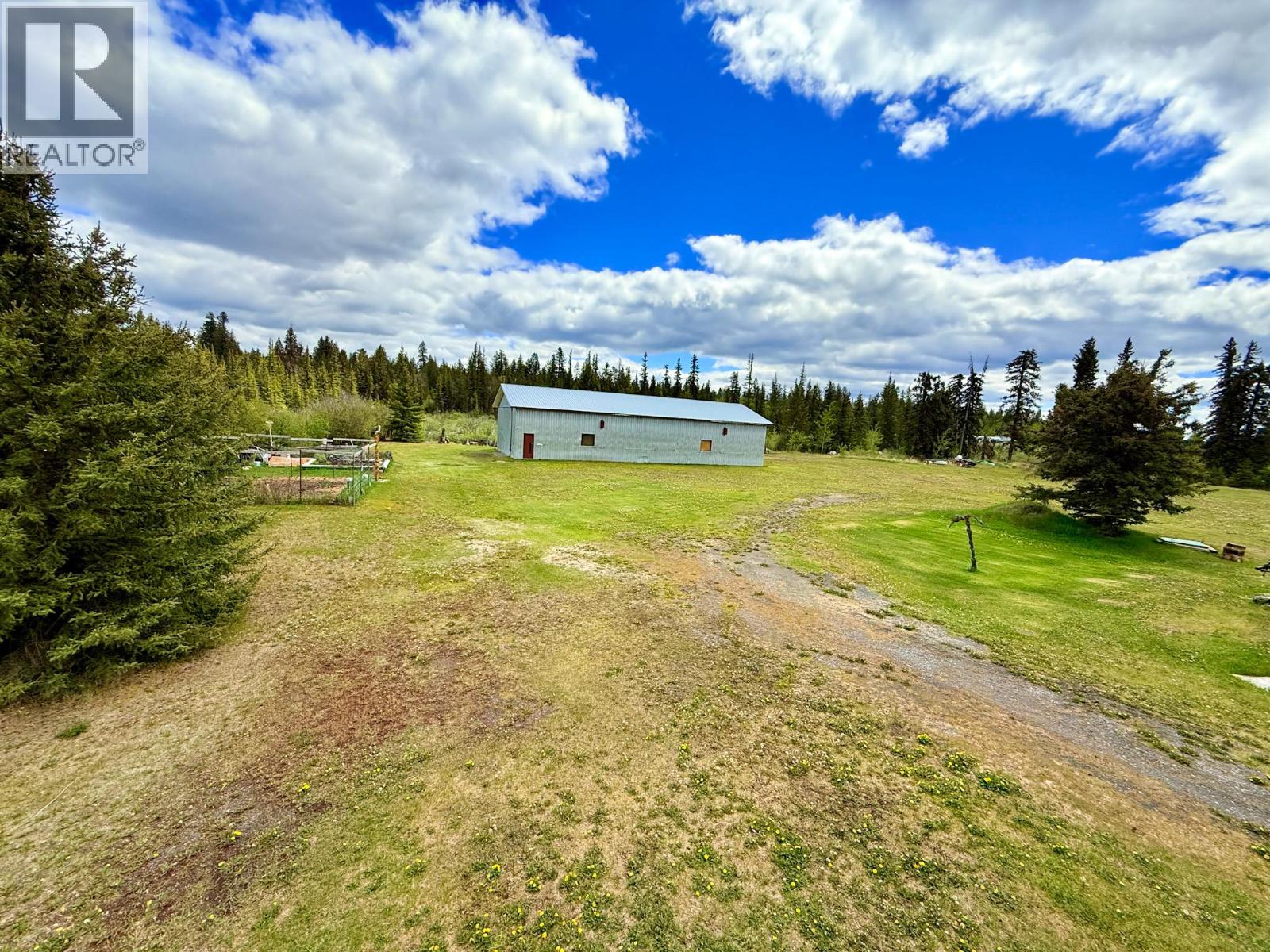 9736 97 Cariboo Highway, Clinton, British Columbia  V0K 1K0 - Photo 8 - 10379420