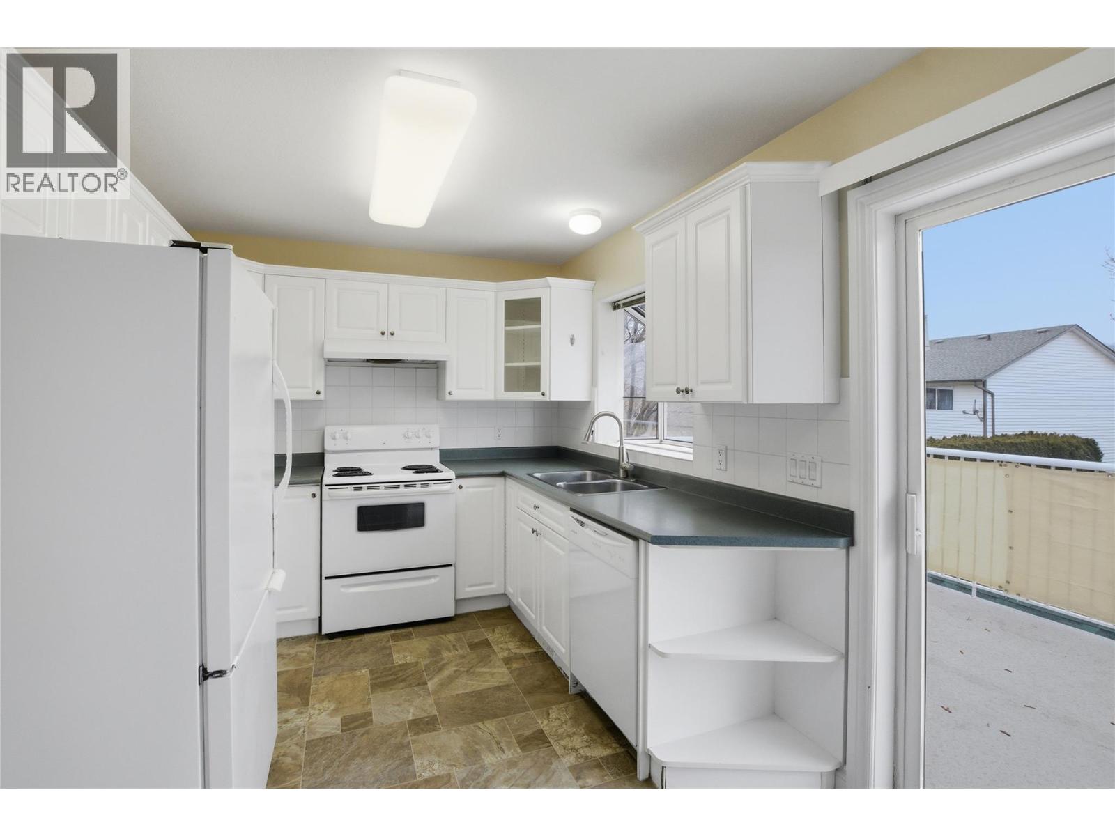 1938 Manning Court, Kamloops, British Columbia  V2E 2R8 - Photo 25 - 10379412