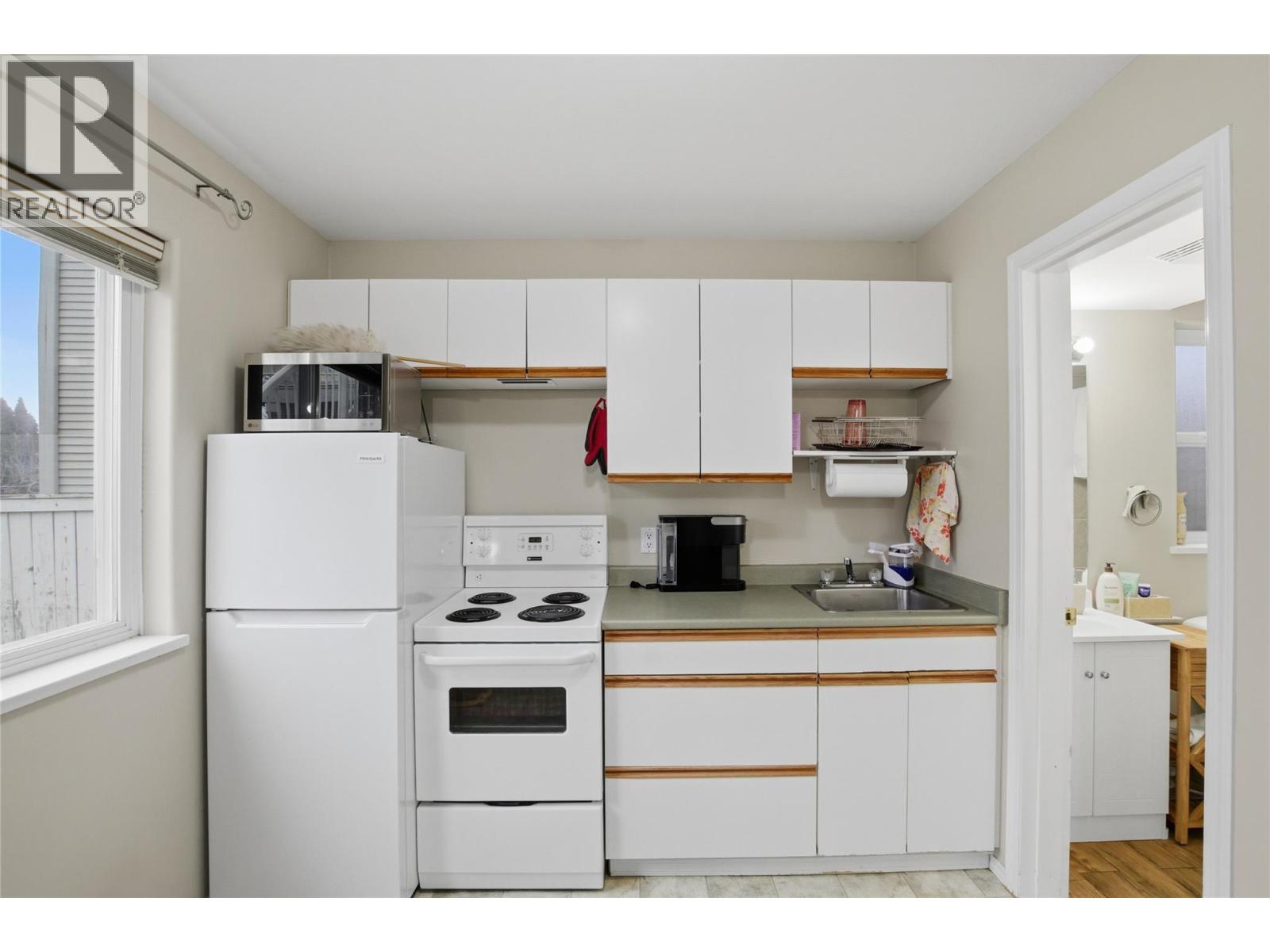 1938 Manning Court, Kamloops, British Columbia  V2E 2R8 - Photo 34 - 10379412