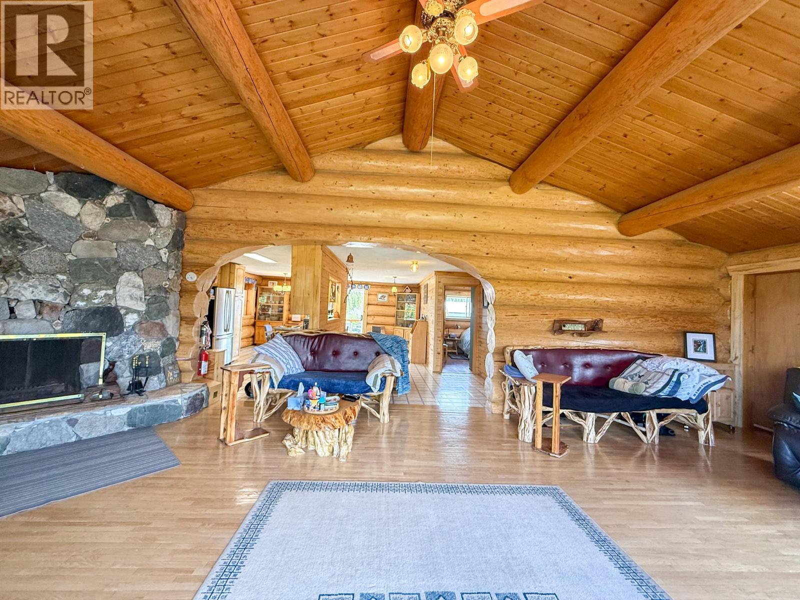9736 97 Cariboo Highway, Clinton, British Columbia  V0K 1K0 - Photo 14 - 10379411