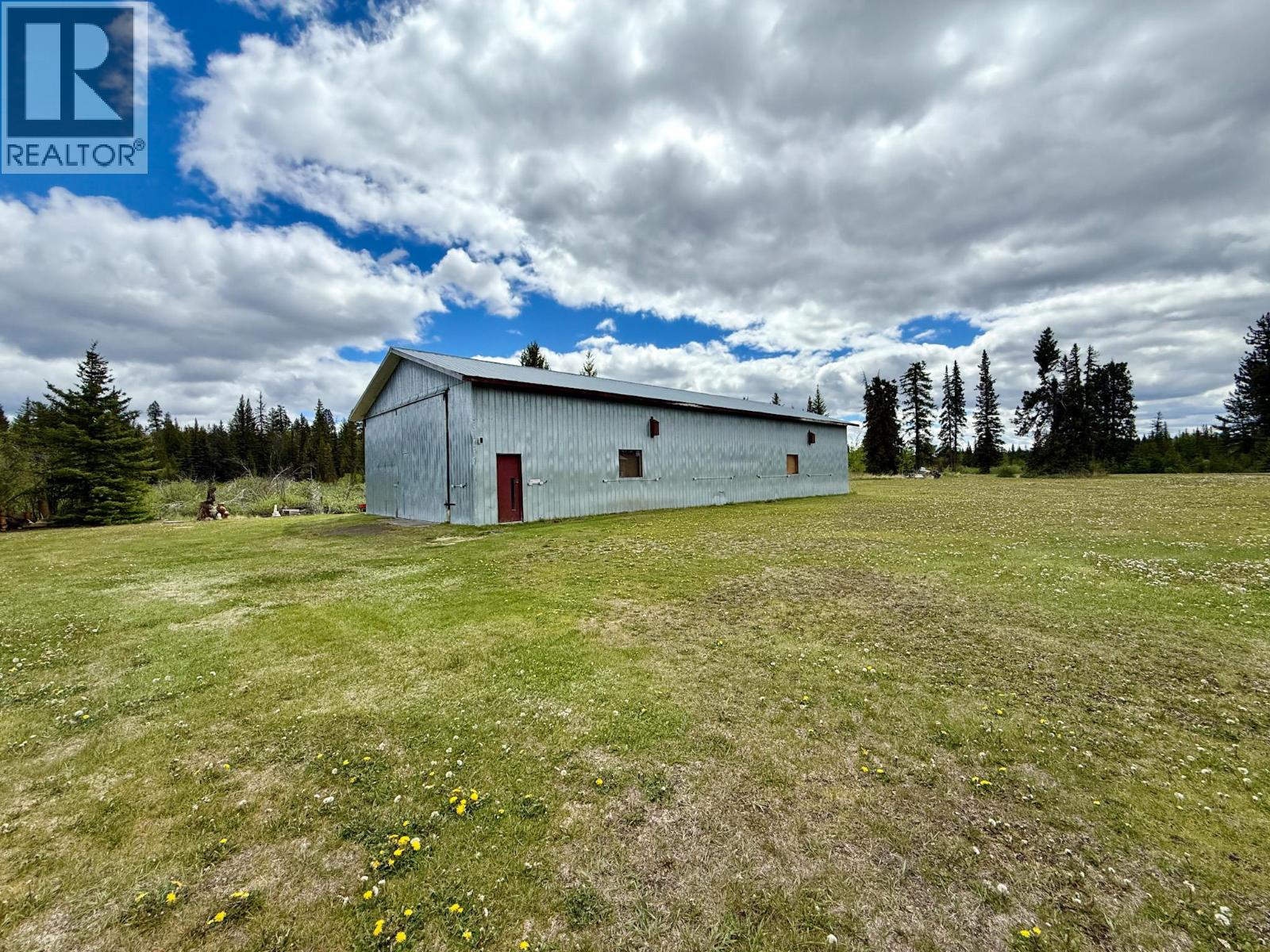 9736 97 Cariboo Highway, Clinton, British Columbia  V0K 1K0 - Photo 7 - 10379411