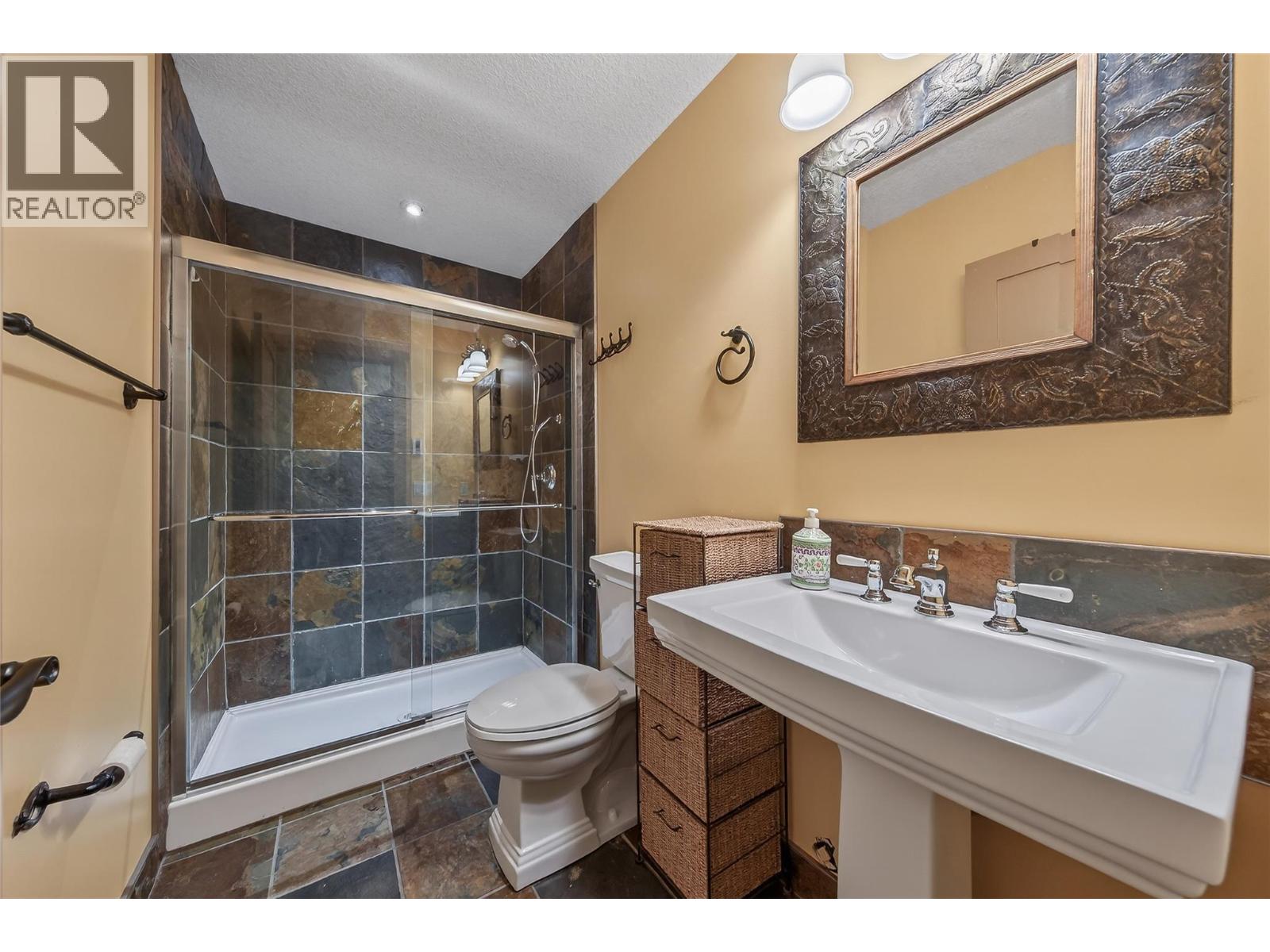 6880 Columbia Ridge Drive, Fairmont Hot Springs, British Columbia  V0B 1L2 - Photo 28 - 10379405