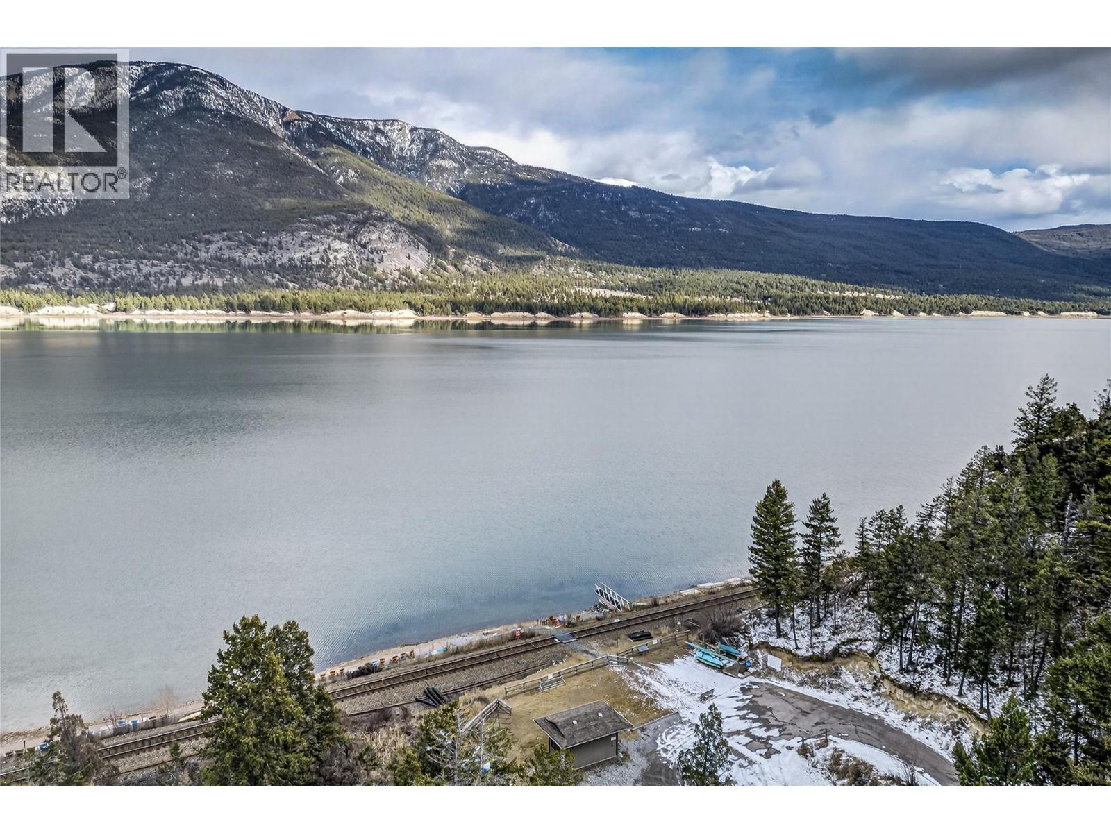 6880 Columbia Ridge Drive, Fairmont Hot Springs, British Columbia  V0B 1L2 - Photo 53 - 10379405