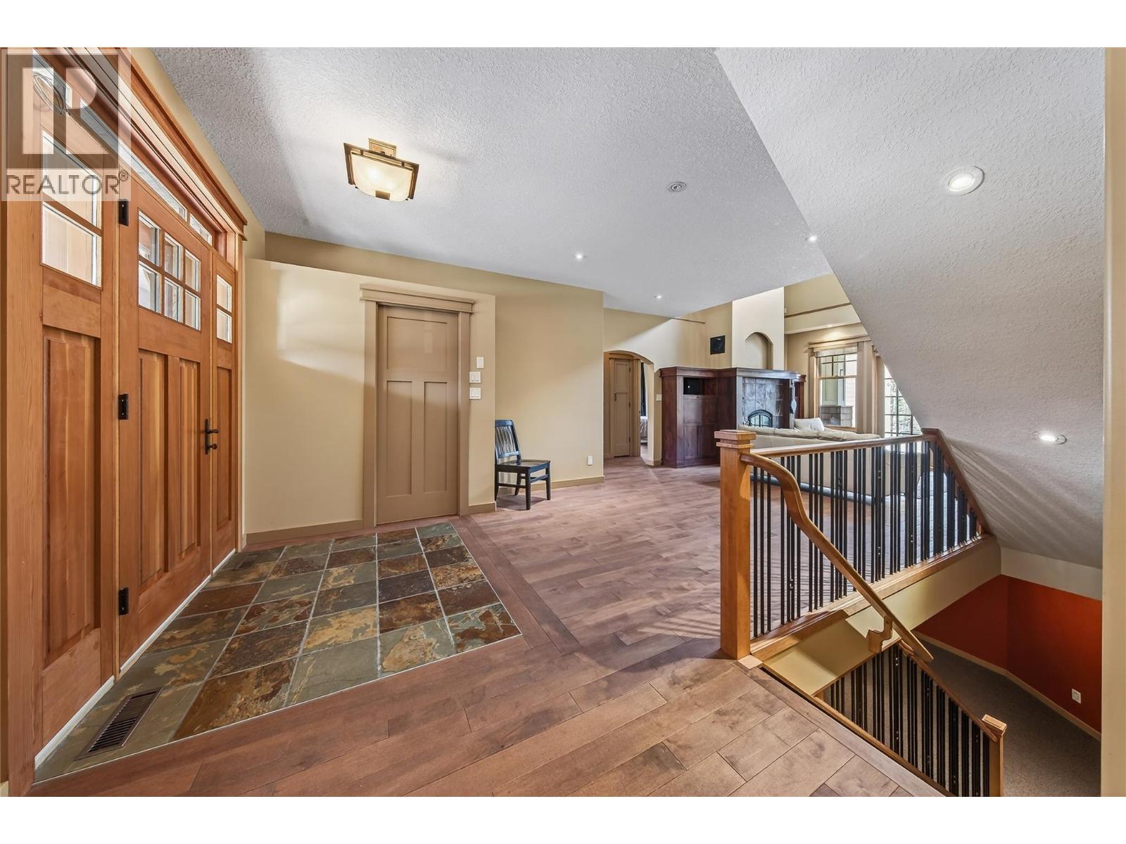 6880 Columbia Ridge Drive, Fairmont Hot Springs, British Columbia  V0B 1L2 - Photo 6 - 10379405