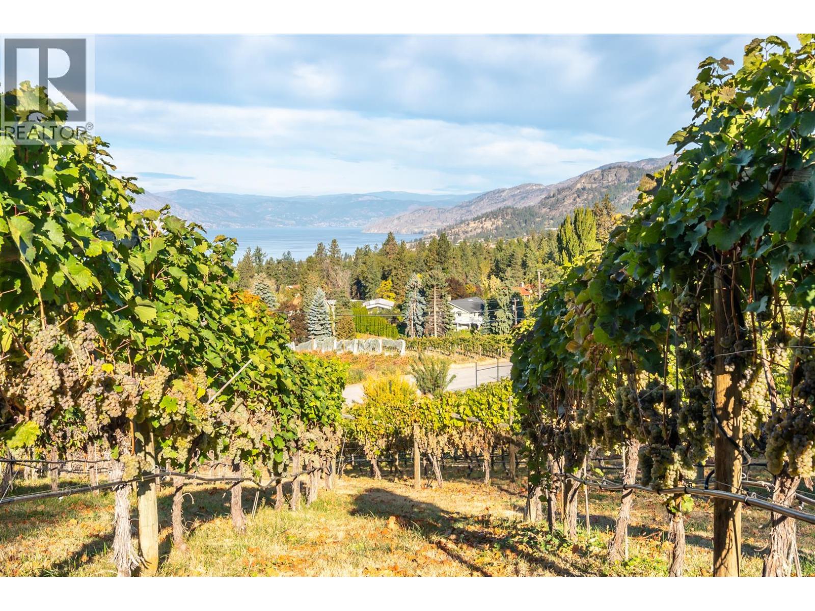 2864 Arawana Road, Naramata, British Columbia  V0H 1N1 - Photo 39 - 10379428