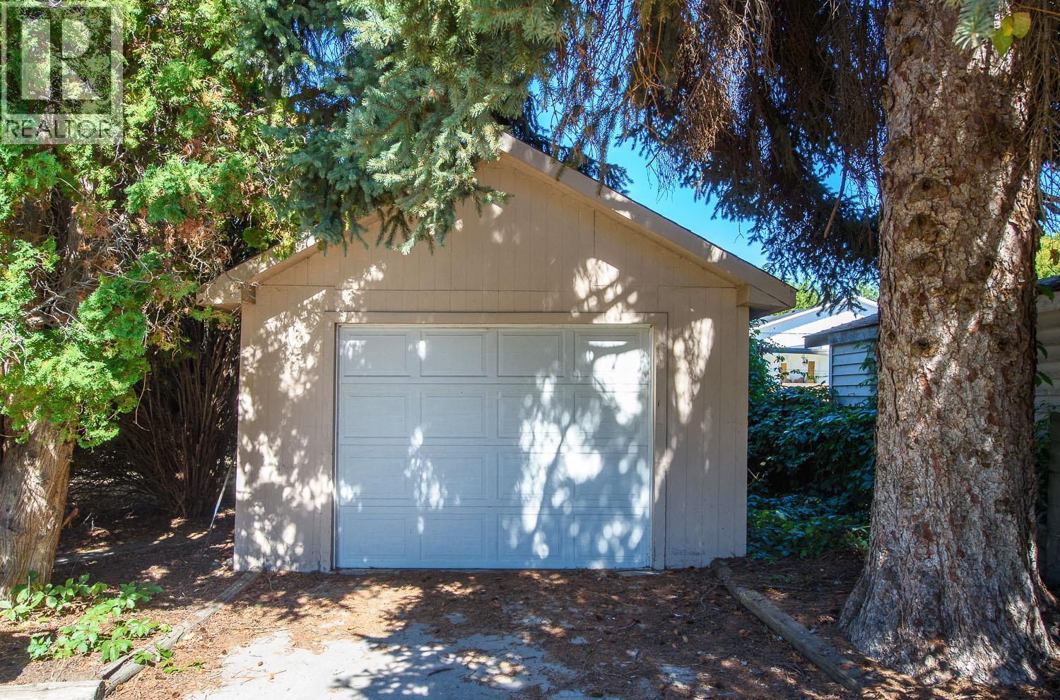 460 Eldorado Road, Kelowna, British Columbia  V1W 1G8 - Photo 31 - 10379296