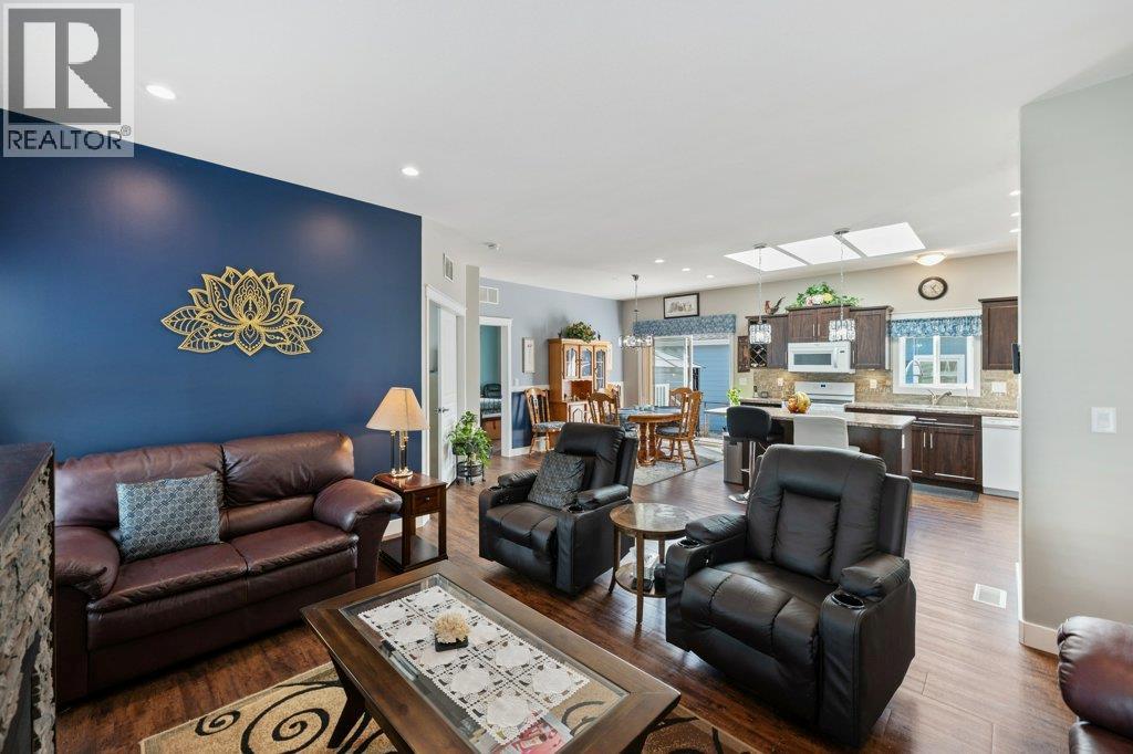 8300 Gallagher Lake Frontage Road Unit# 122, Oliver, British Columbia  V0H 1T2 - Photo 21 - 10378762