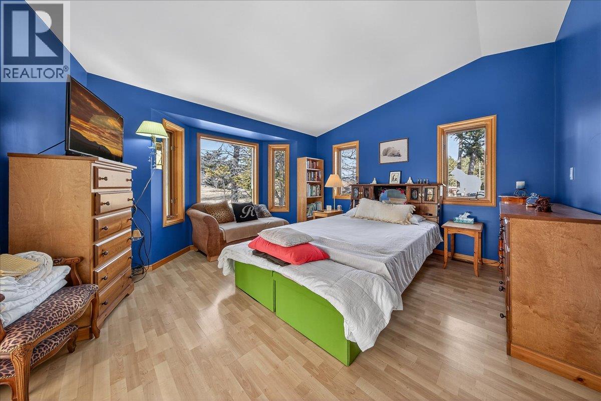 4529 Columbia Place, Fairmont Hot Springs, British Columbia  V0B 1L2 - Photo 22 - 10379249