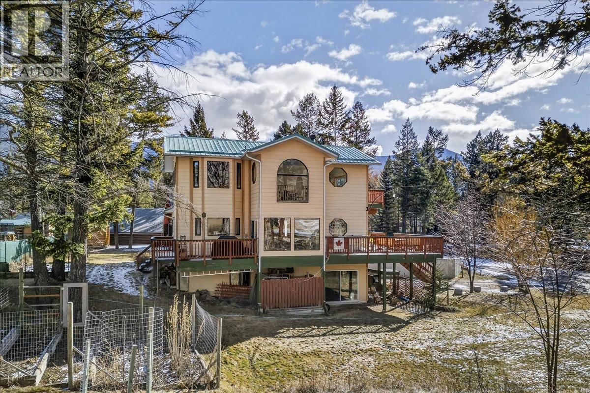 4529 Columbia Place, Fairmont Hot Springs, British Columbia  V0B 1L2 - Photo 44 - 10379249