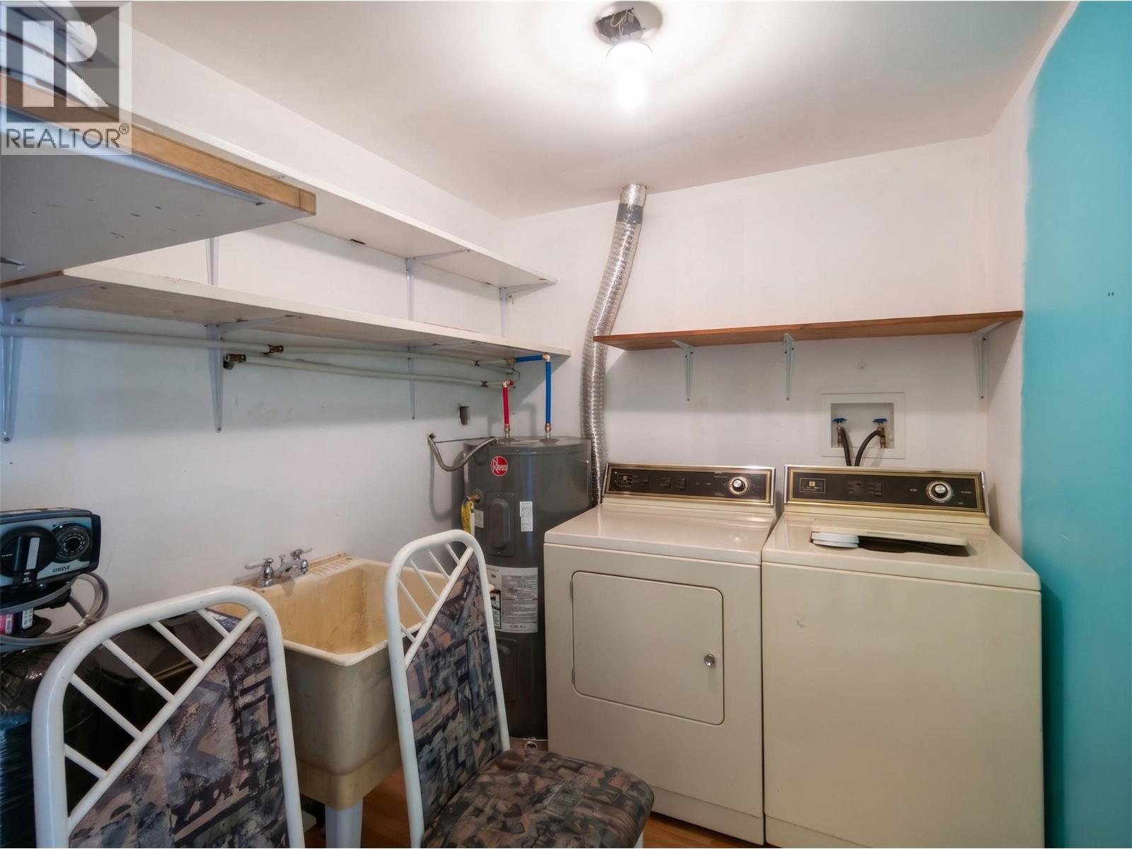 327 97a Highway, Spallumcheen, British Columbia  V0E 1B6 - Photo 27 - 10378647