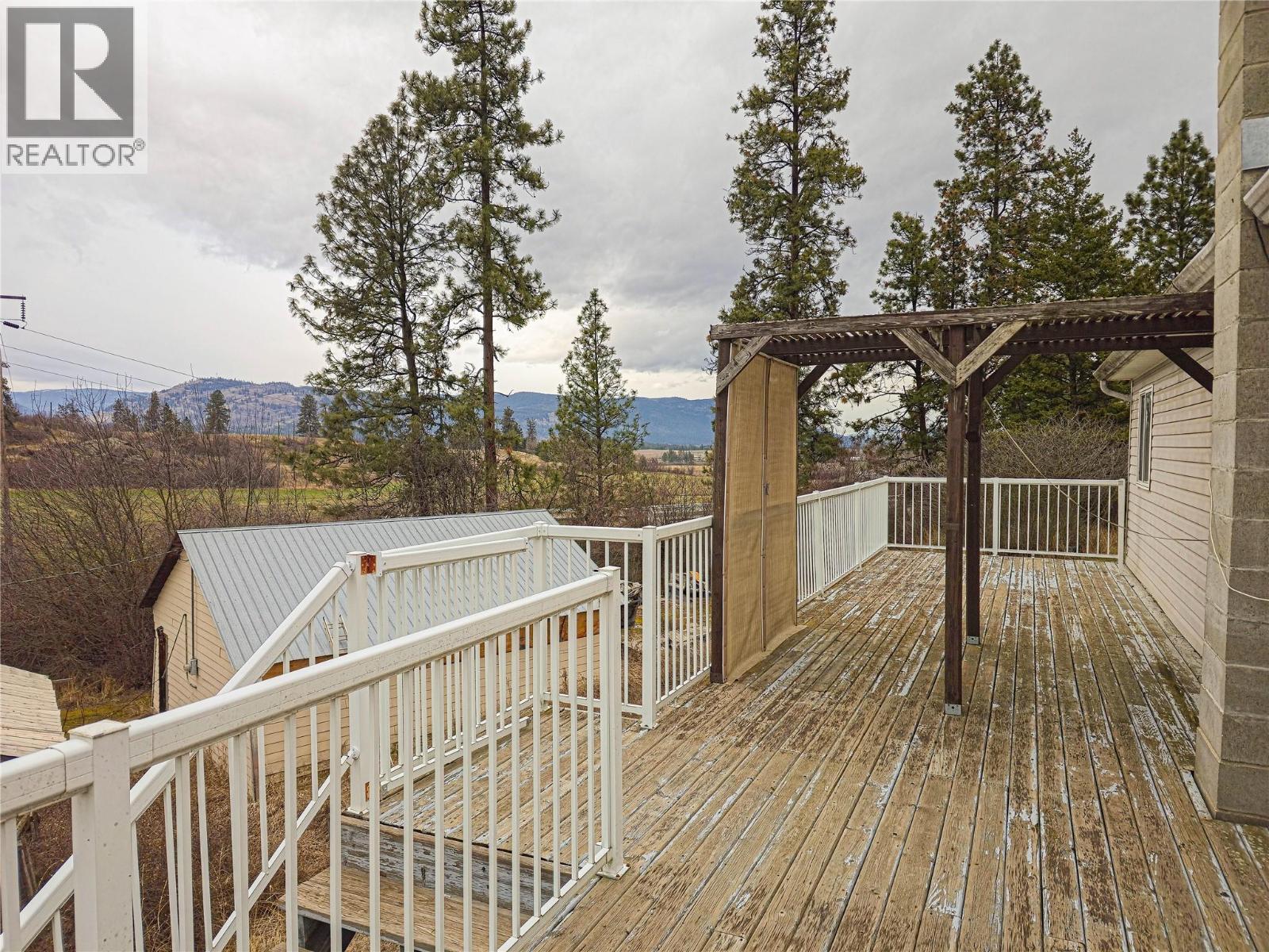 327 97a Highway, Spallumcheen, British Columbia  V0E 1B6 - Photo 28 - 10378647