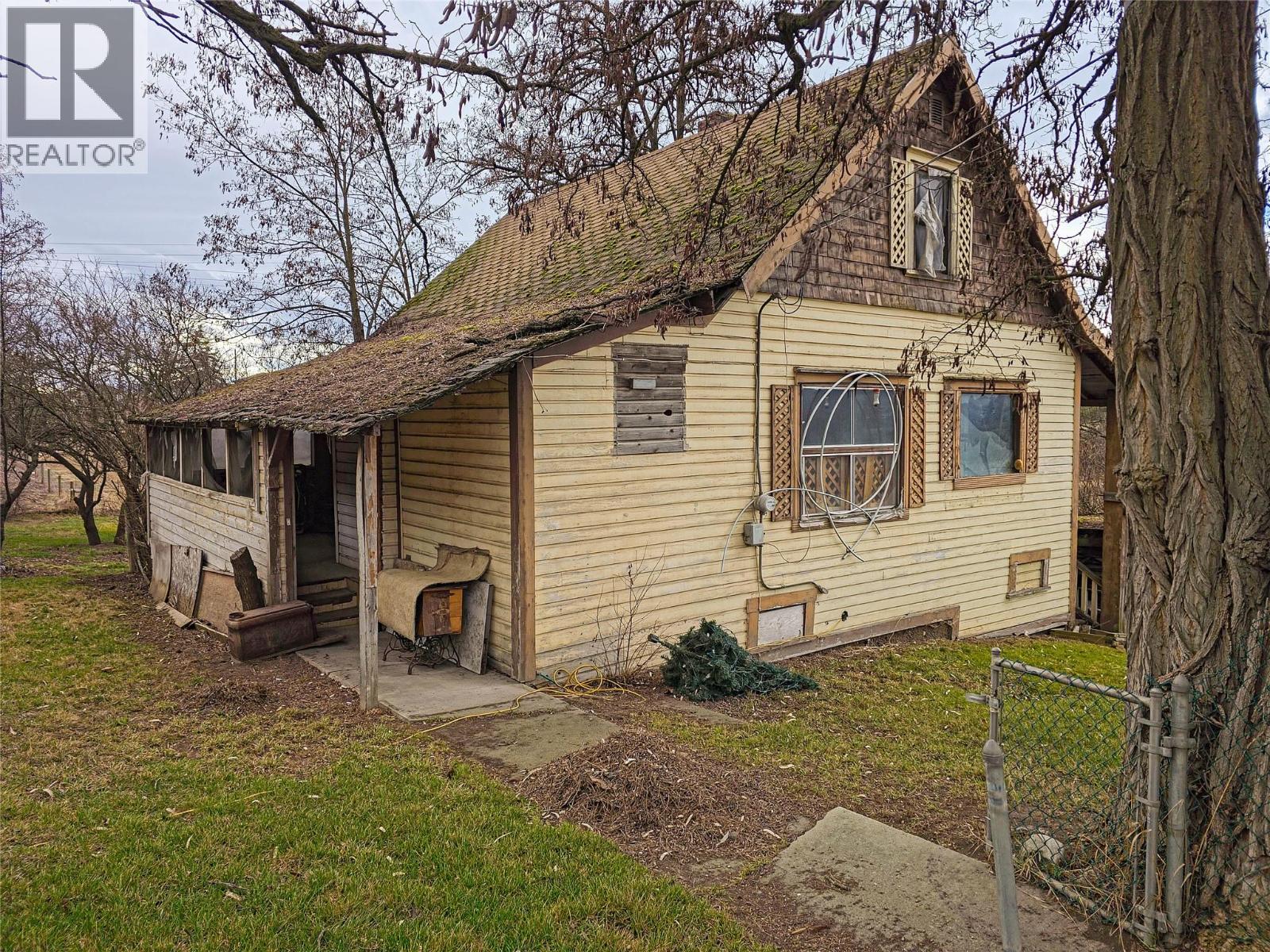 327 97a Highway, Spallumcheen, British Columbia  V0E 1B6 - Photo 54 - 10378647