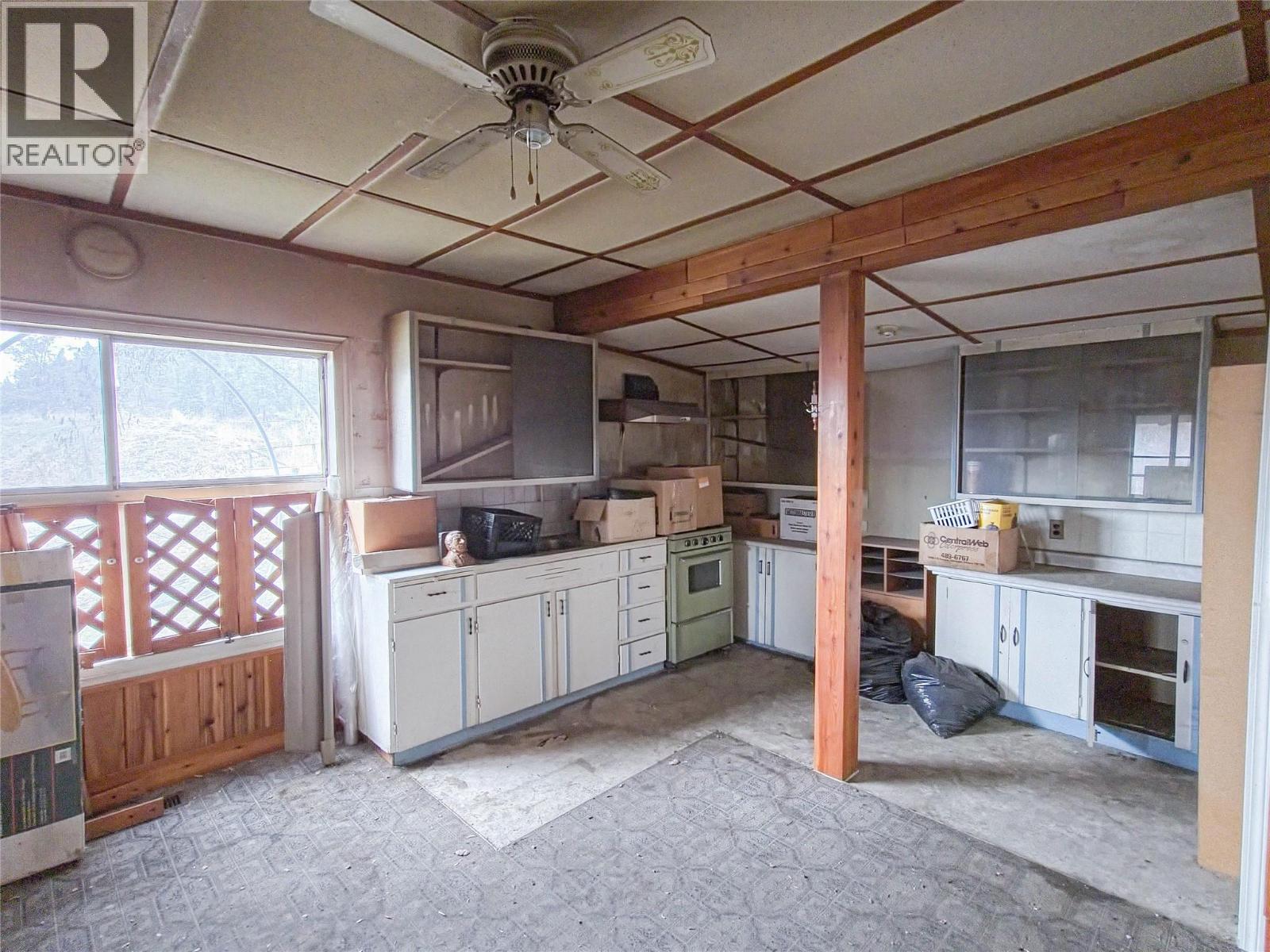 327 97a Highway, Spallumcheen, British Columbia  V0E 1B6 - Photo 57 - 10378647