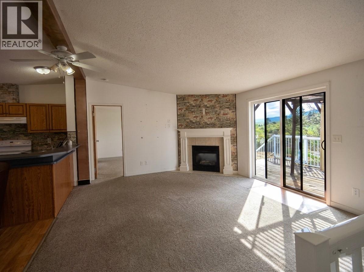327 97a Highway, Spallumcheen, British Columbia  V0E 1B6 - Photo 8 - 10378647