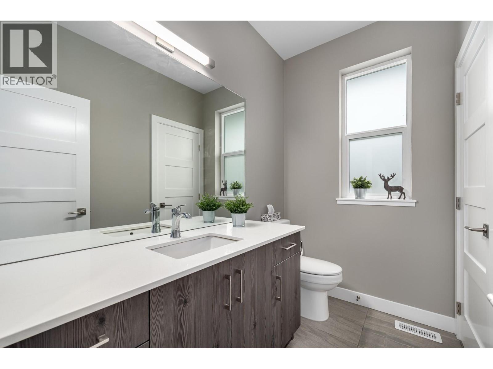 4038 Rio Vista Way, Kamloops, British Columbia  V2H 0E1 - Photo 19 - 10379385