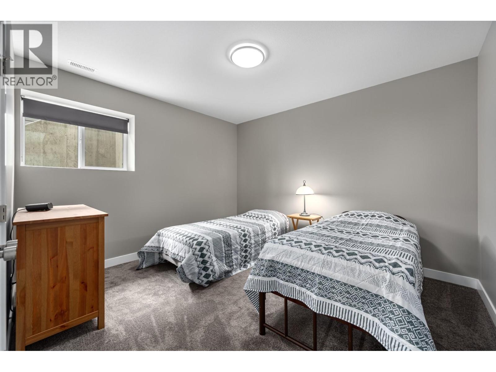 4038 Rio Vista Way, Kamloops, British Columbia  V2H 0E1 - Photo 35 - 10379385