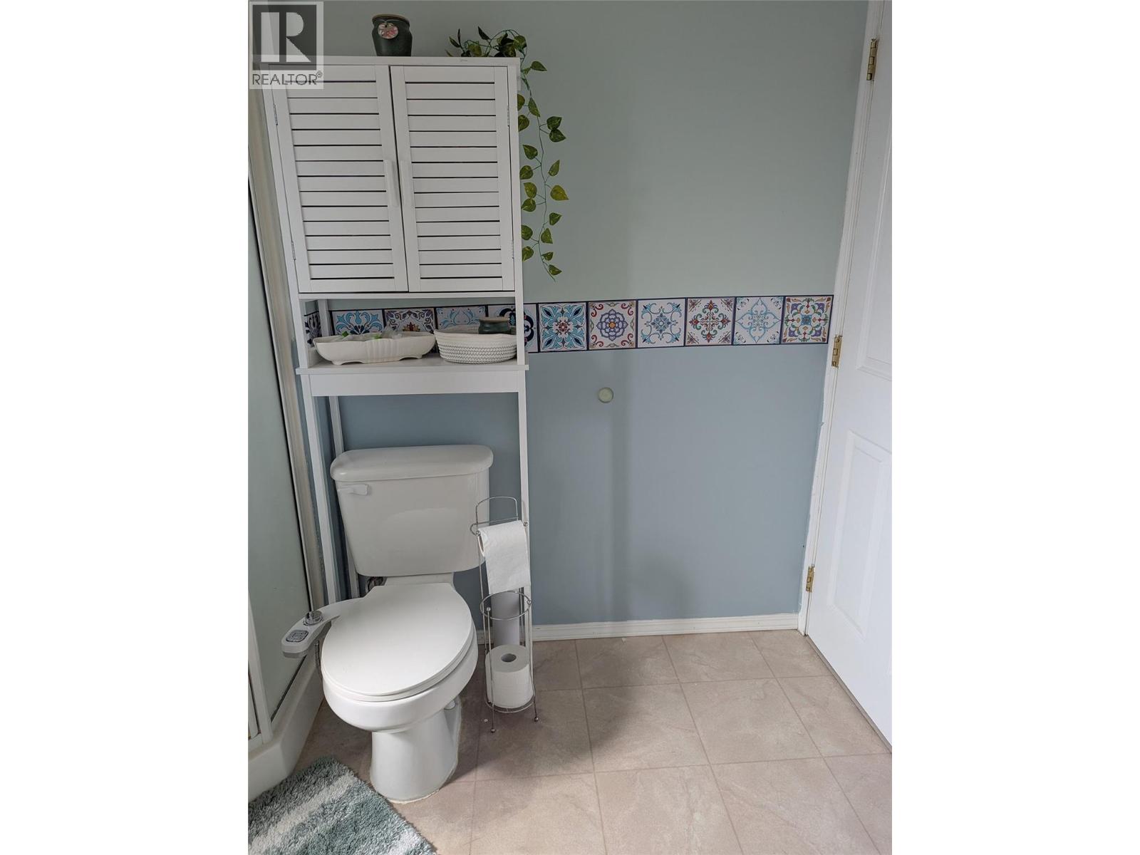 710 Ivy Street, Castlegar, British Columbia  V1N 2G4 - Photo 17 - 10379376