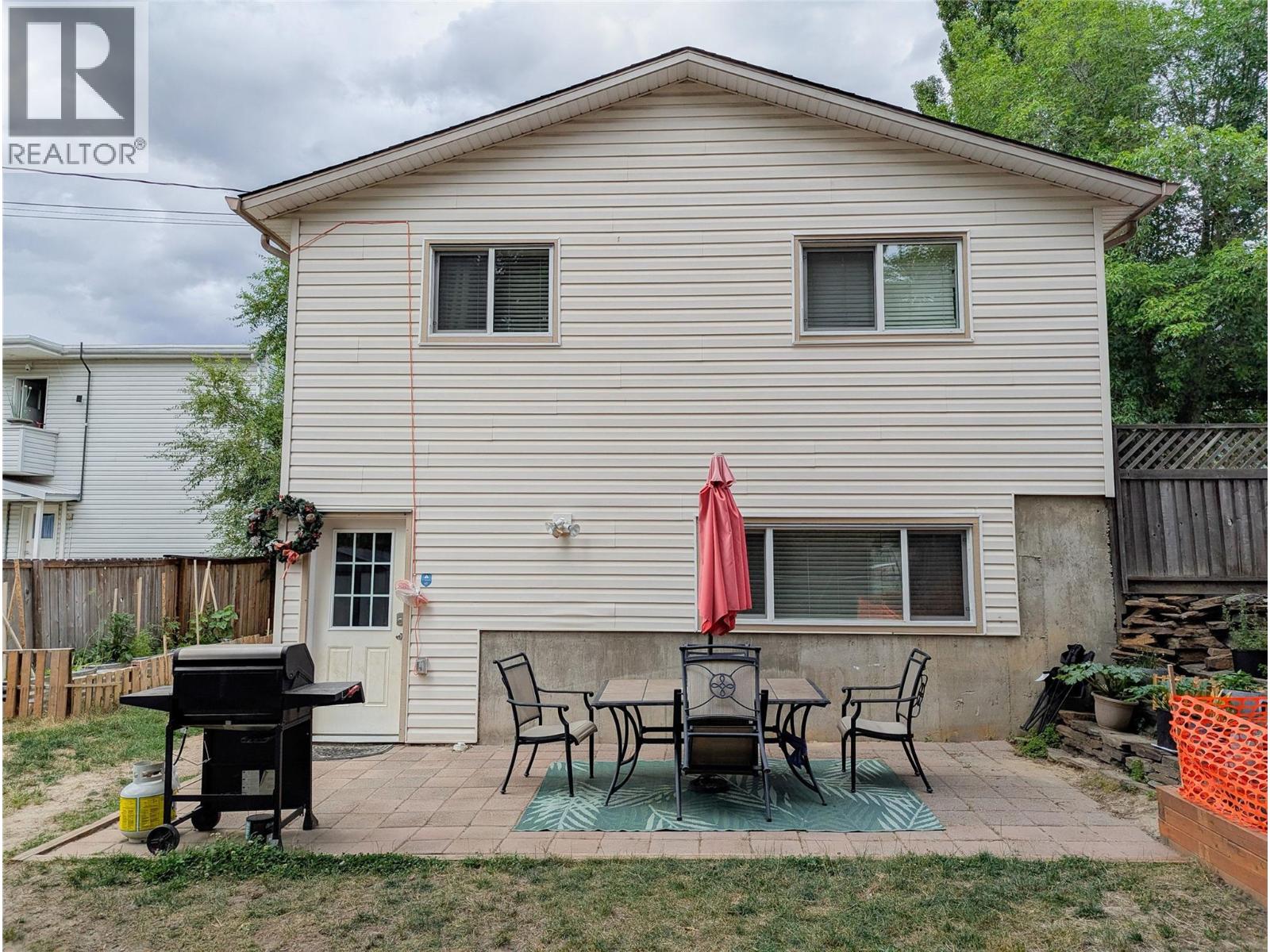 710 Ivy Street, Castlegar, British Columbia  V1N 2G4 - Photo 30 - 10379376