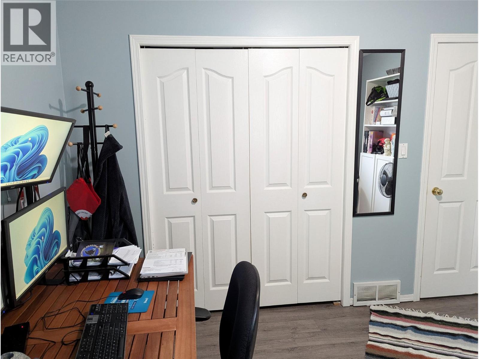 710 Ivy Street, Castlegar, British Columbia  V1N 2G4 - Photo 34 - 10379376