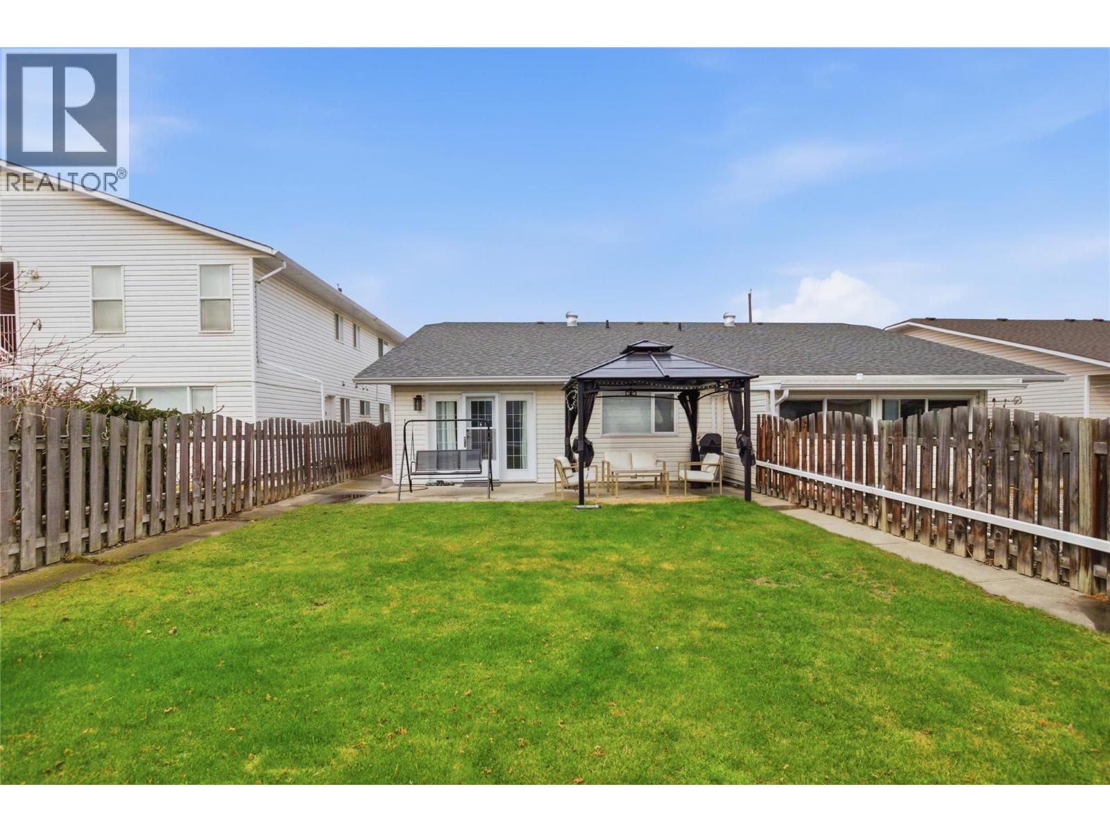 1232 13th Street, Kamloops, British Columbia  V2B 8K3 - Photo 5 - 10379150