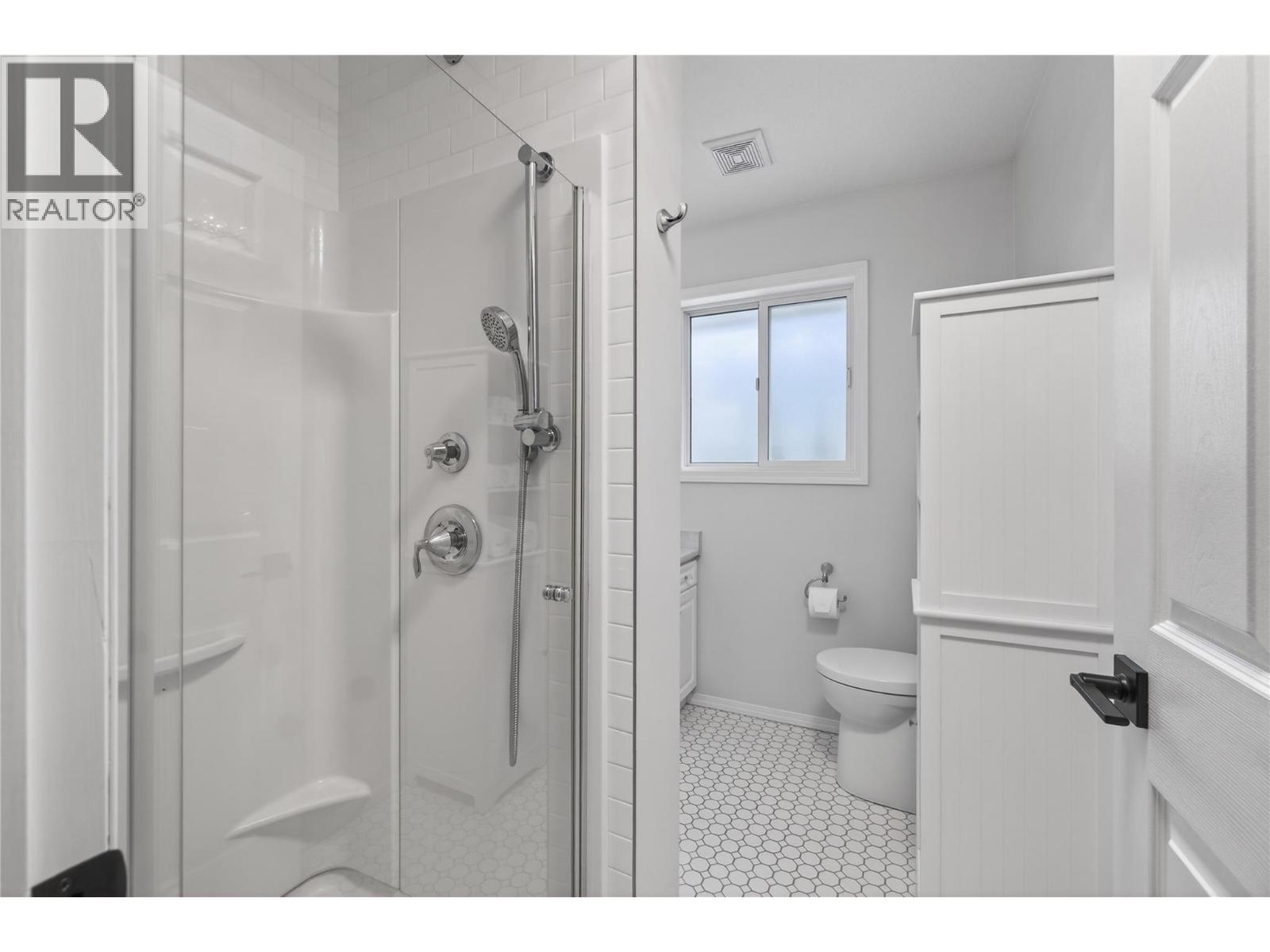 514 Forest Park Street, Sicamous, British Columbia  V0E 2V0 - Photo 32 - 10379400