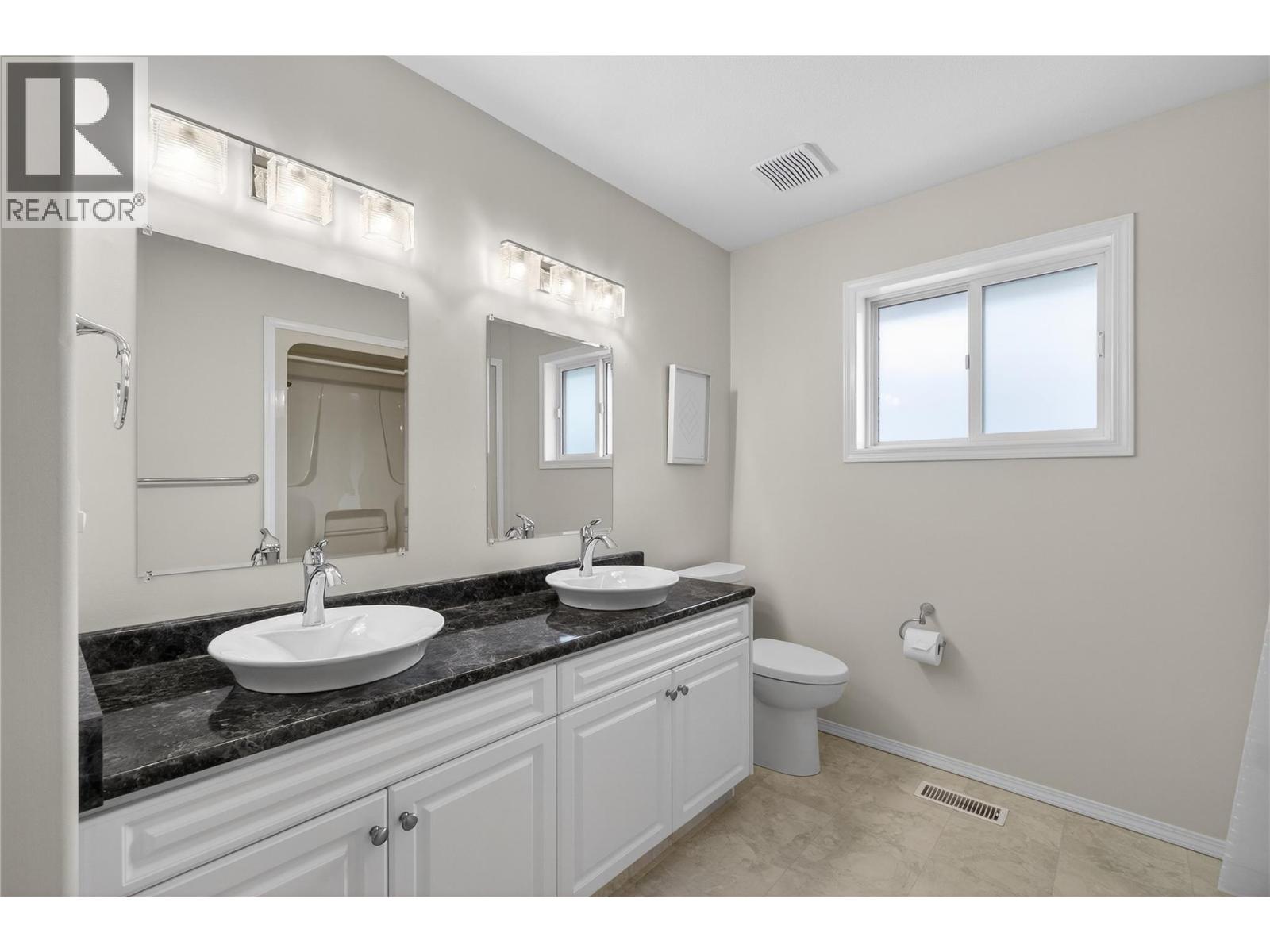 514 Forest Park Street, Sicamous, British Columbia  V0E 2V0 - Photo 38 - 10379400