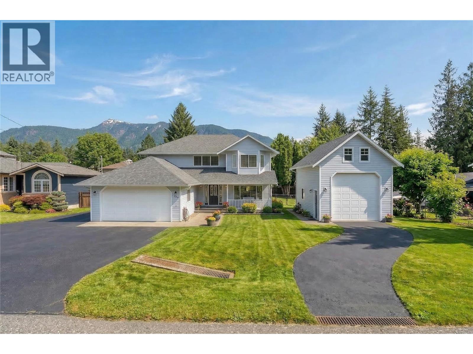 514 Forest Park Street, Sicamous, British Columbia  V0E 2V0 - Photo 5 - 10379400
