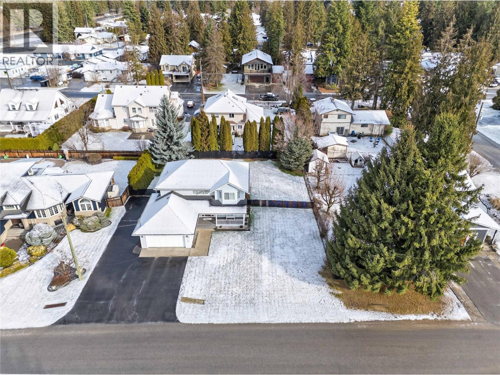 514 Forest Park Street, Sicamous, British Columbia  V0E 2V0 - Photo 7 - 10379400