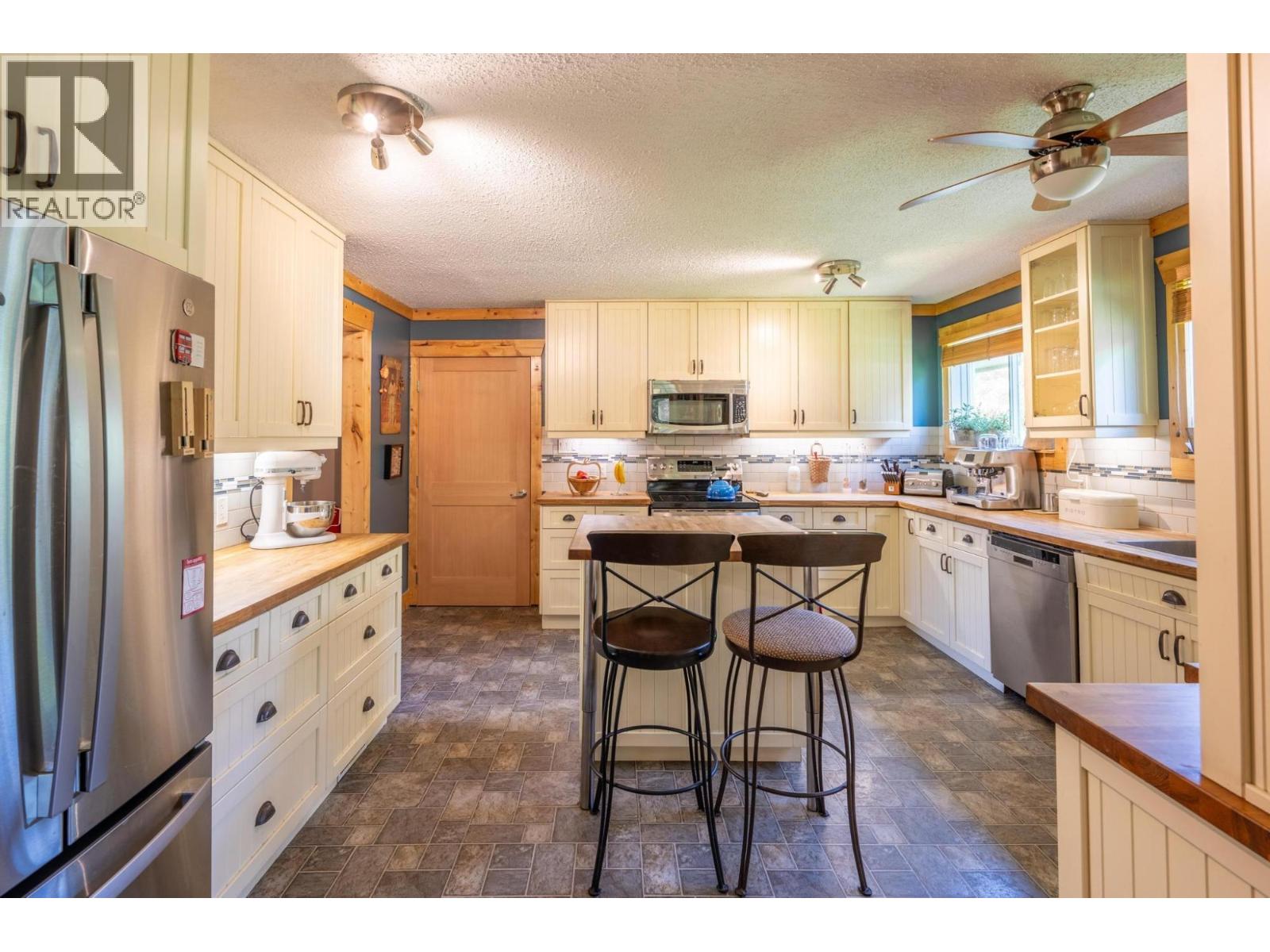 1732 Oberg Johnson Road, Golden, British Columbia  V0A 1H1 - Photo 15 - 10379458