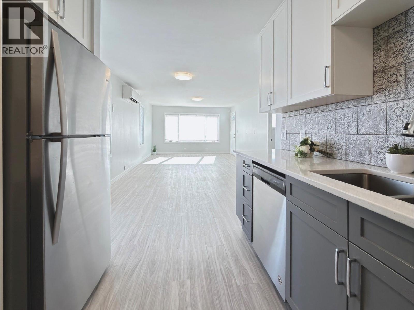 361 Douglas Avenue, Penticton, British Columbia  V2A 2V1 - Photo 6 - 10379367