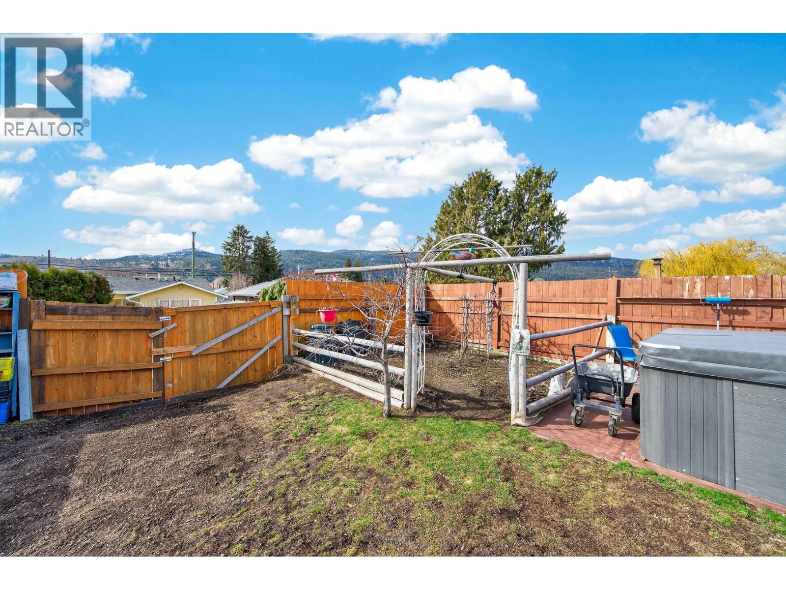 1768 Granite Avenue, Merritt, British Columbia  V1K 1B8 - Photo 30 - 10377142