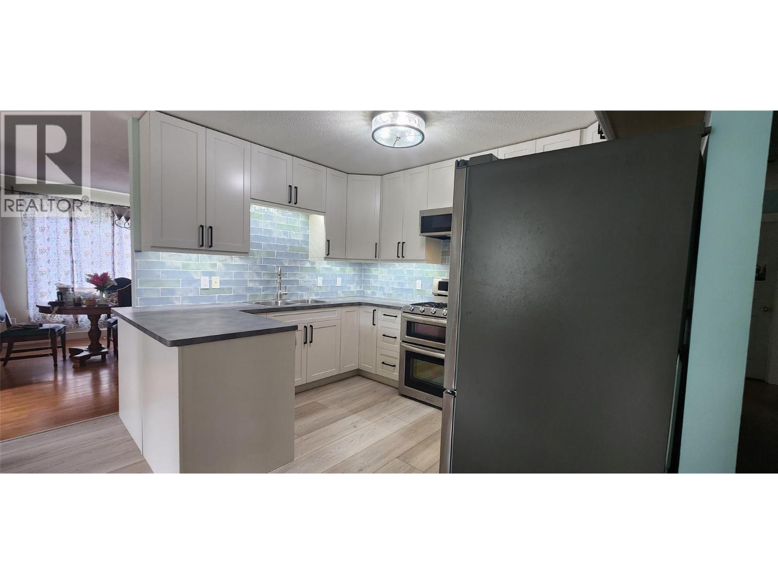 7766 18th Street, Grand Forks, British Columbia  V0H 1H2 - Photo 4 - 10378850