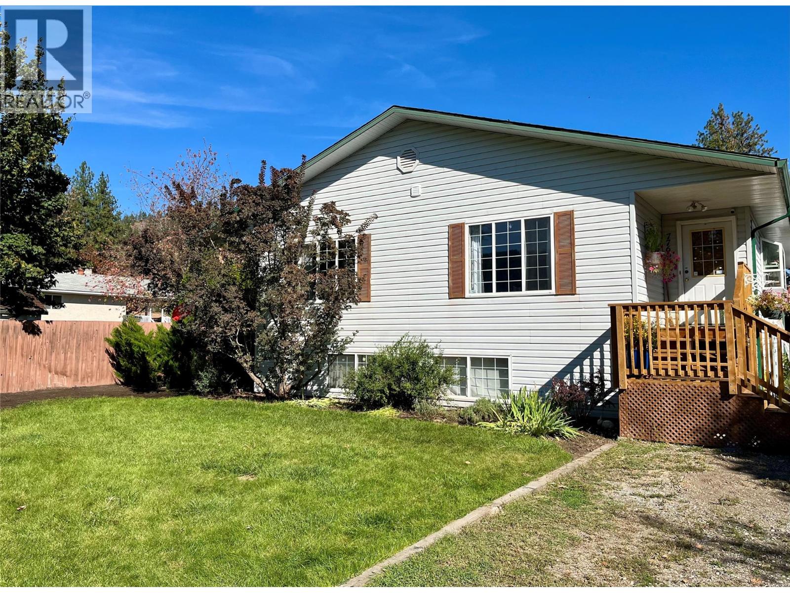 7766 18th Street, Grand Forks, British Columbia  V0H 1H2 - Photo 9 - 10378850