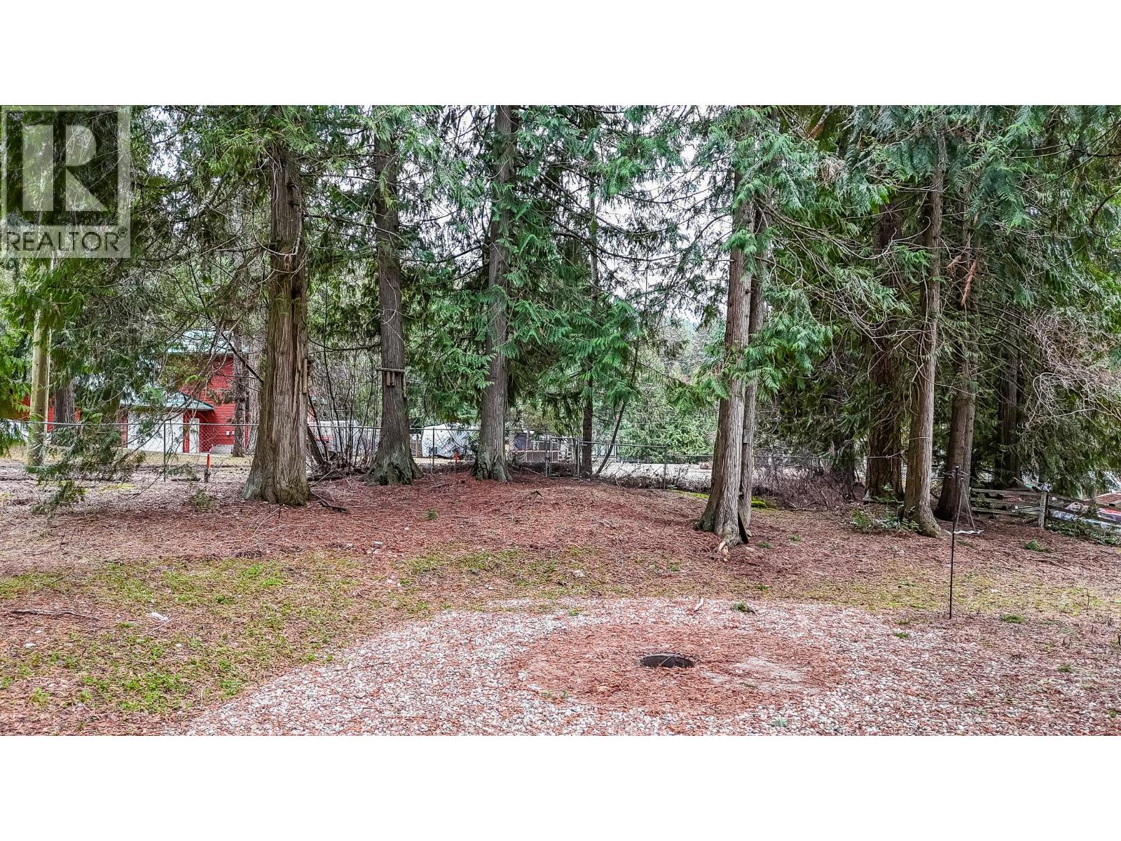656 Swansea Point Road, Swansea Point, British Columbia  V0E 2K0 - Photo 5 - 10379509