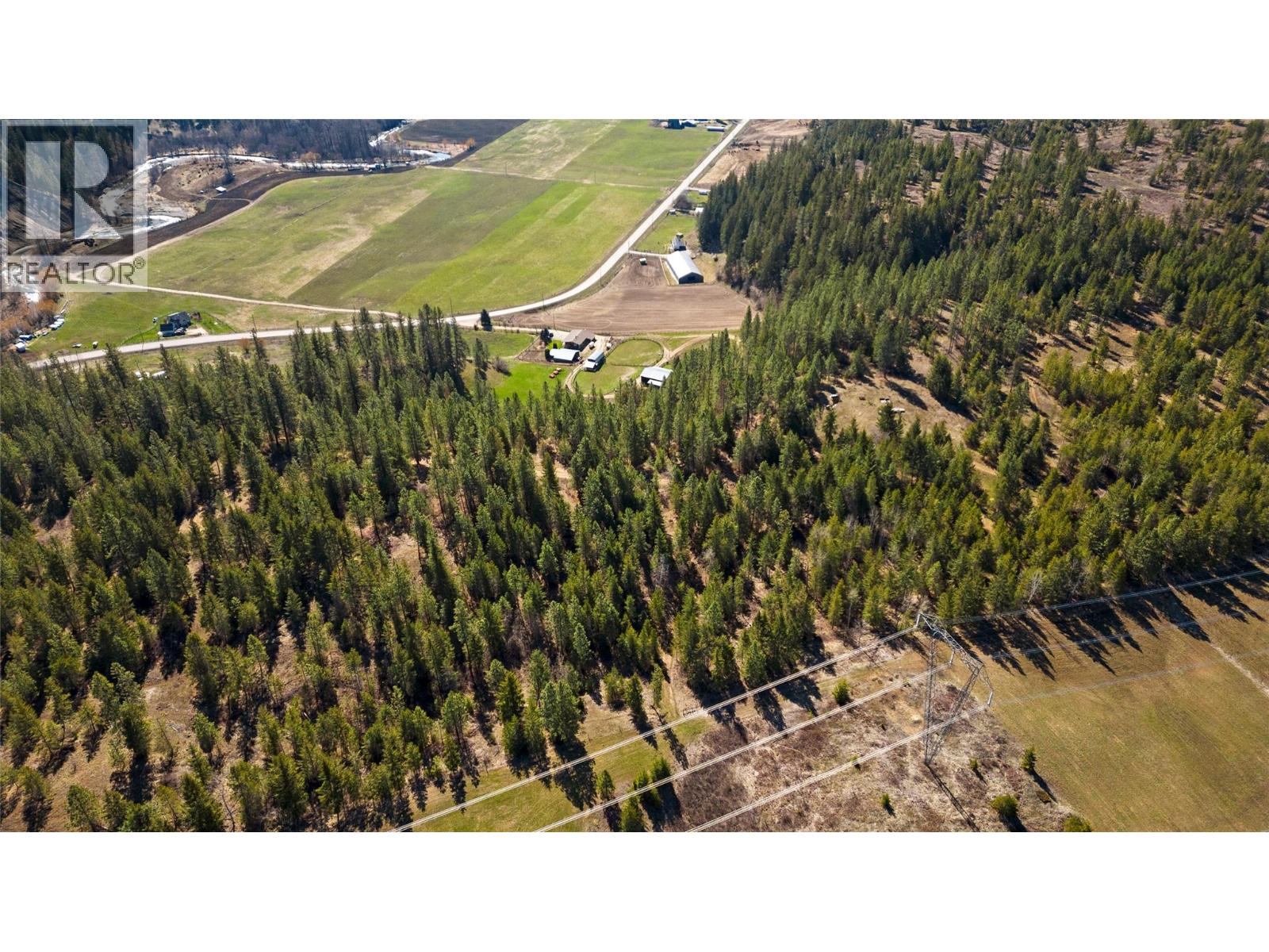 2720 Salmon River Road, Salmon Arm, British Columbia  V1E 3H8 - Photo 10 - 10379517