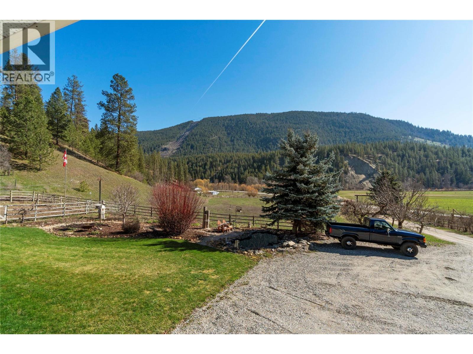 2720 Salmon River Road, Salmon Arm, British Columbia  V1E 3H8 - Photo 33 - 10379517